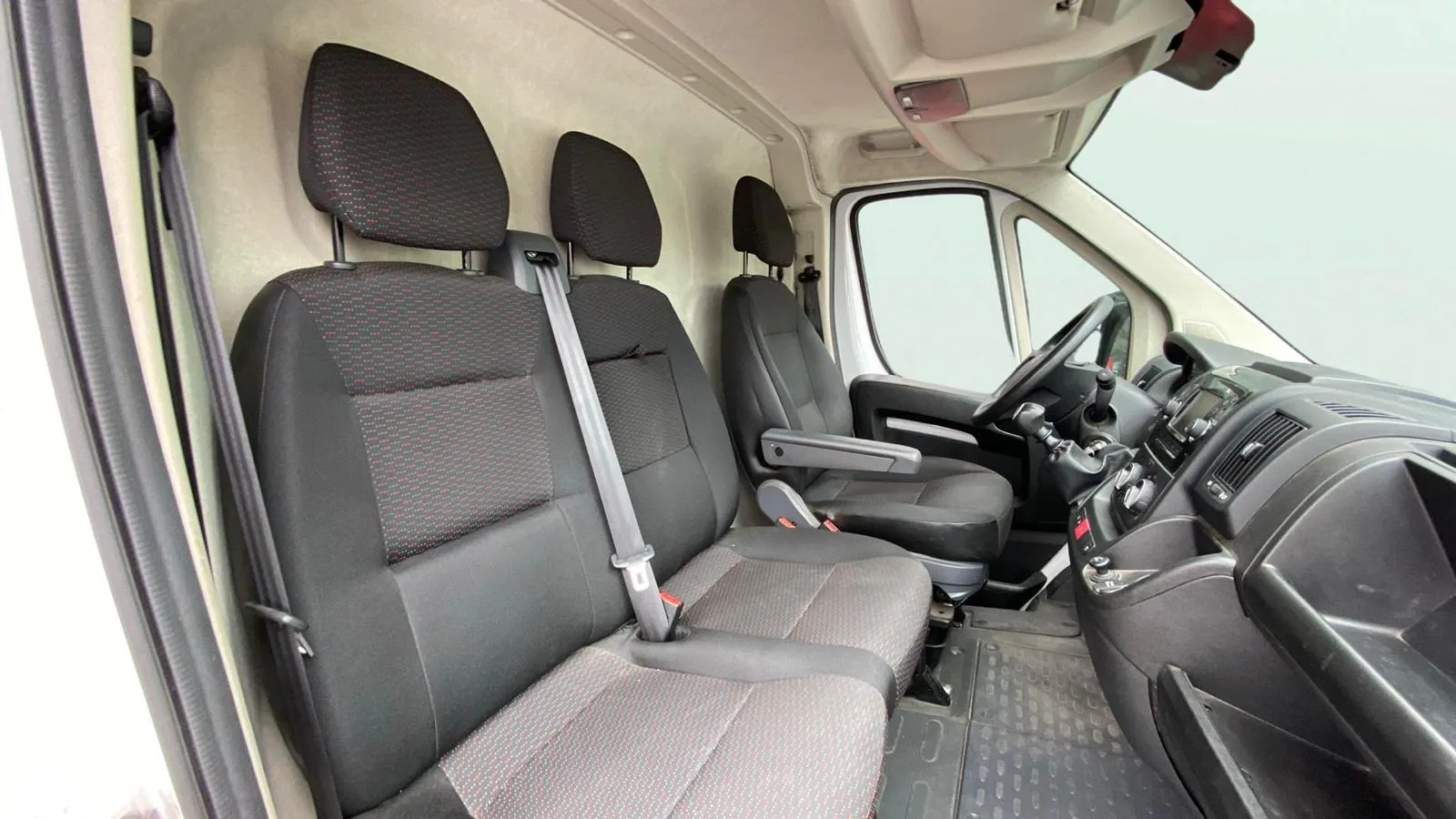 Opel Movano Furgón Base L3H2 3.5T 2.2 BlueHDi - foto 14