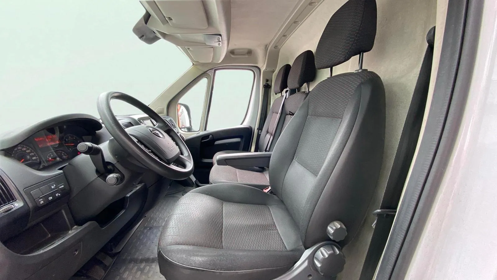 Opel Movano Furgón Base L3H2 3.5T 2.2 BlueHDi - foto 19