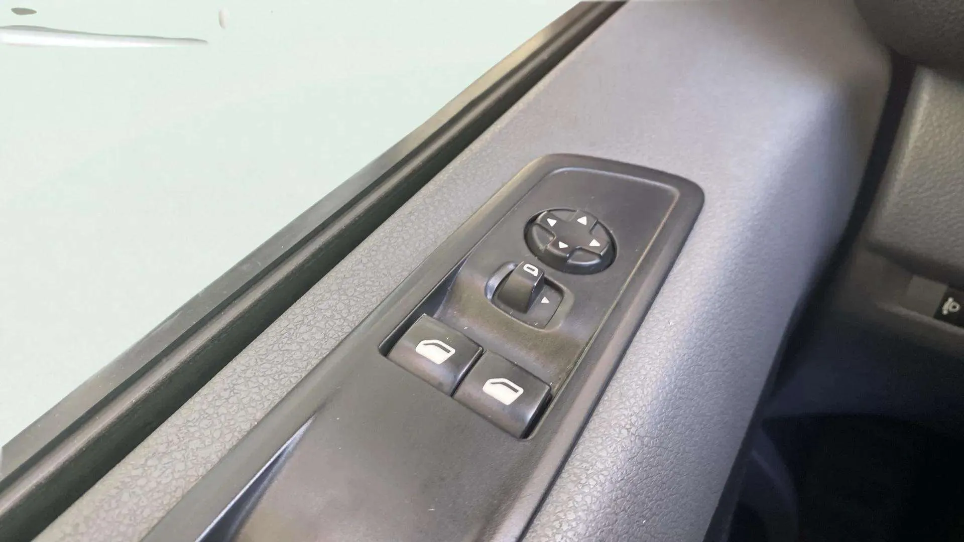 Citroën Jumpy BlueHDi Talla M Control 100 - foto 22