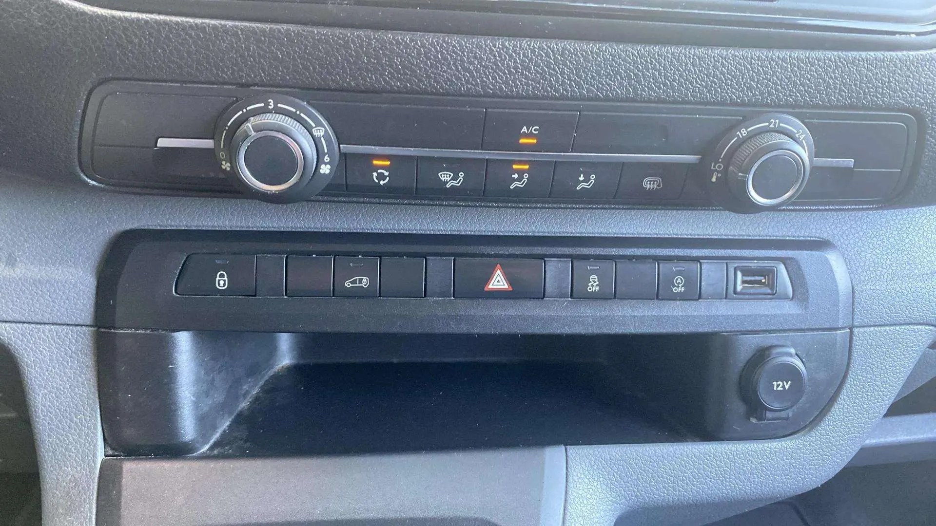 Citroën Jumpy BlueHDi Talla M Control 100 - foto 17