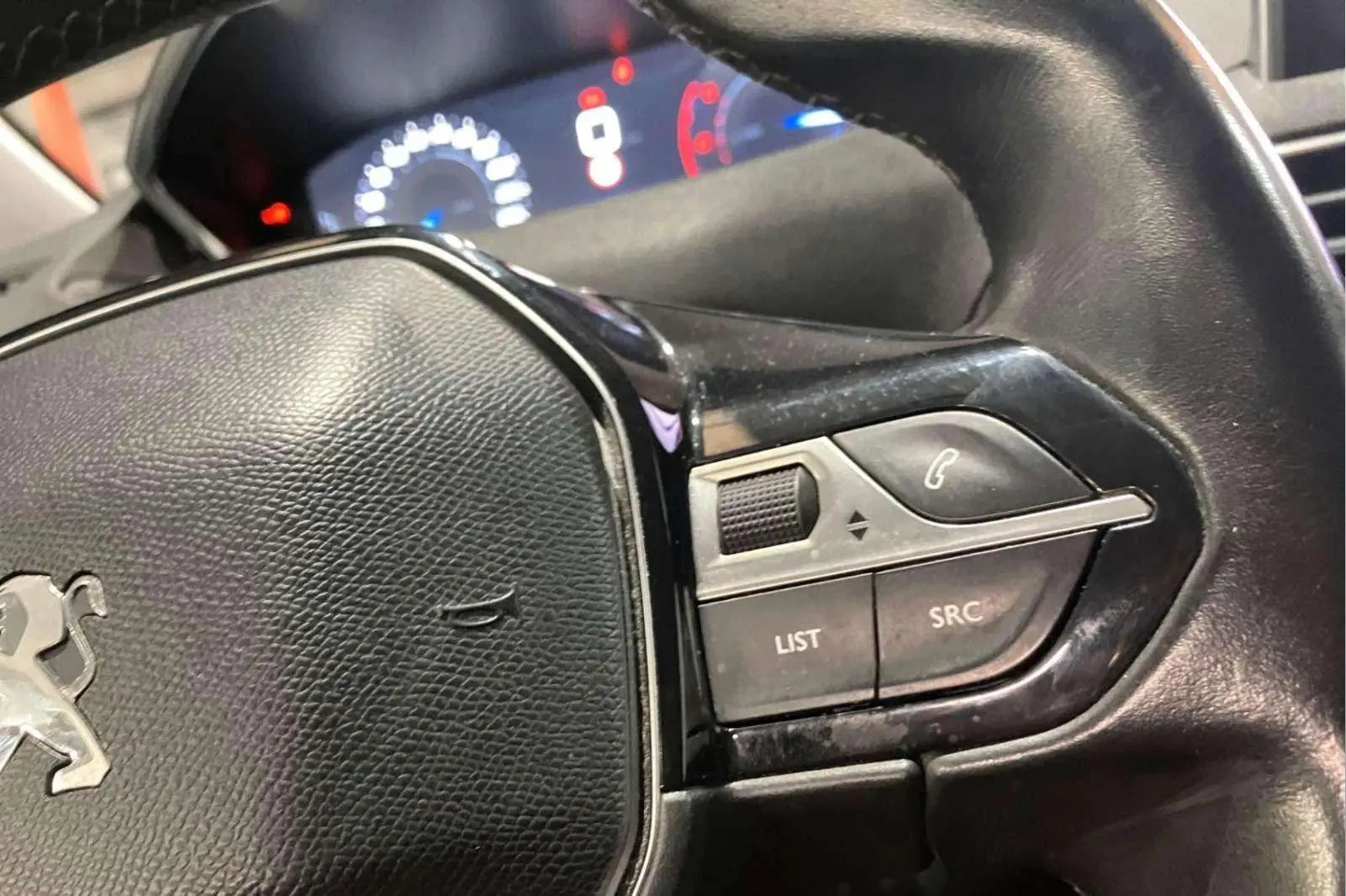 Peugeot 3008 1.5L BlueHDi Active - foto 11