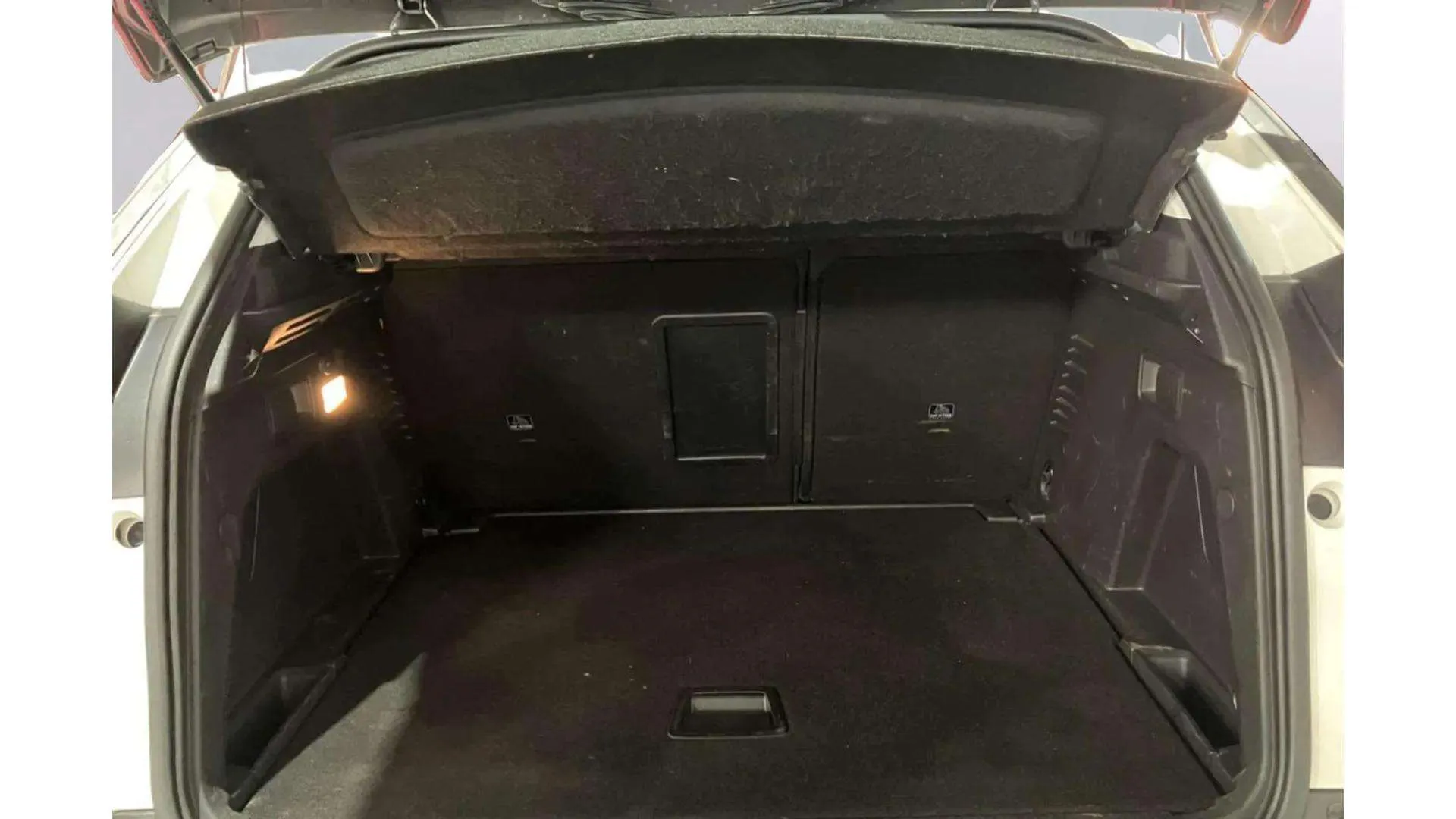 Peugeot 3008 1.5L BlueHDi Active - foto 6