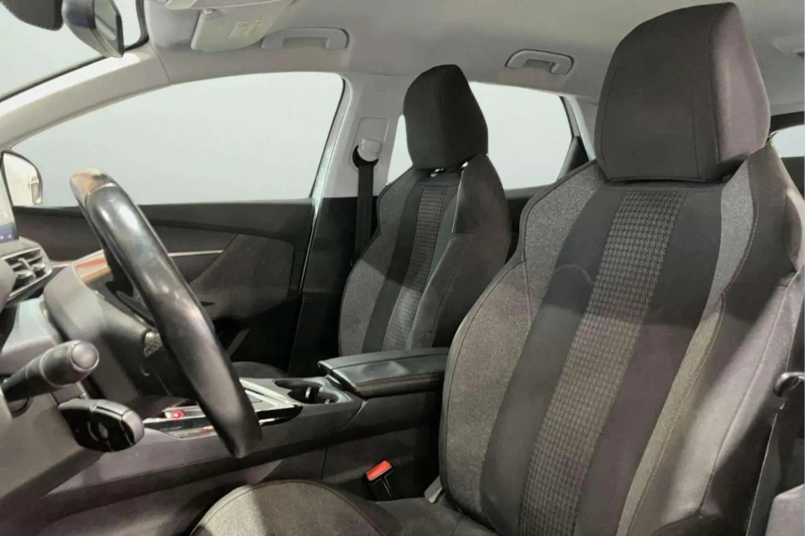 Peugeot 3008 1.5L BlueHDi Active - foto 7