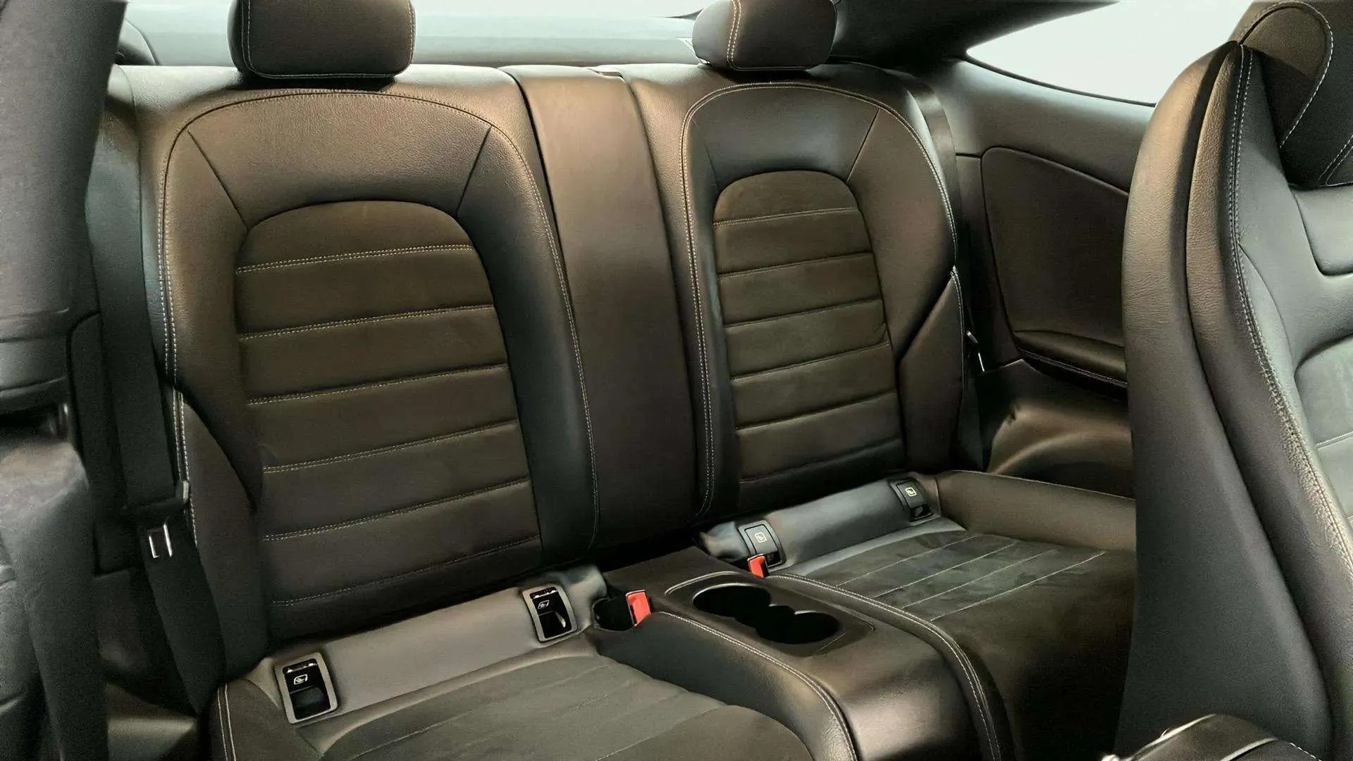 Mercedes-Benz Clase C Coupé C 220 d - foto 13