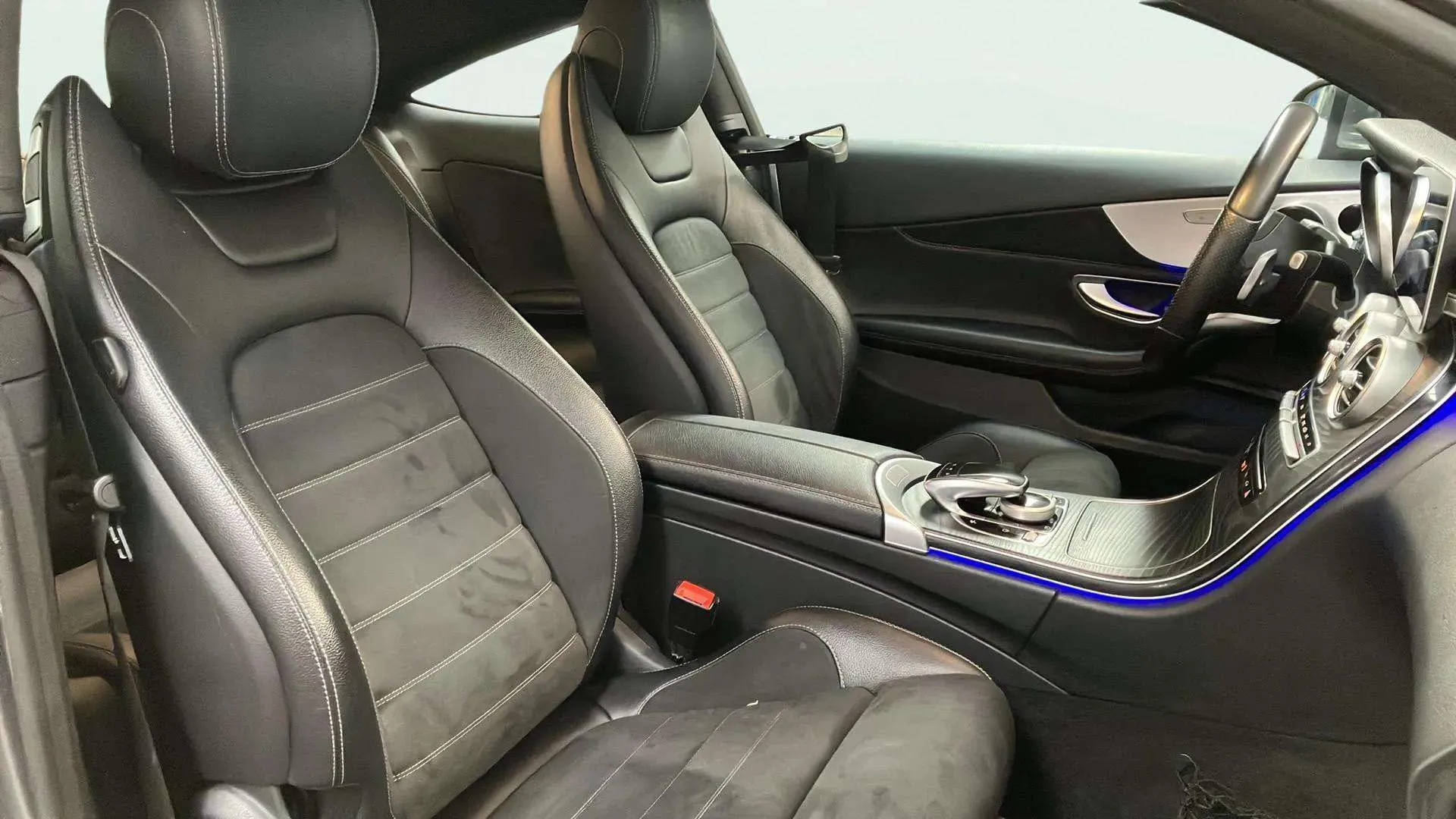 Mercedes-Benz Clase C Coupé C 220 d - foto 14