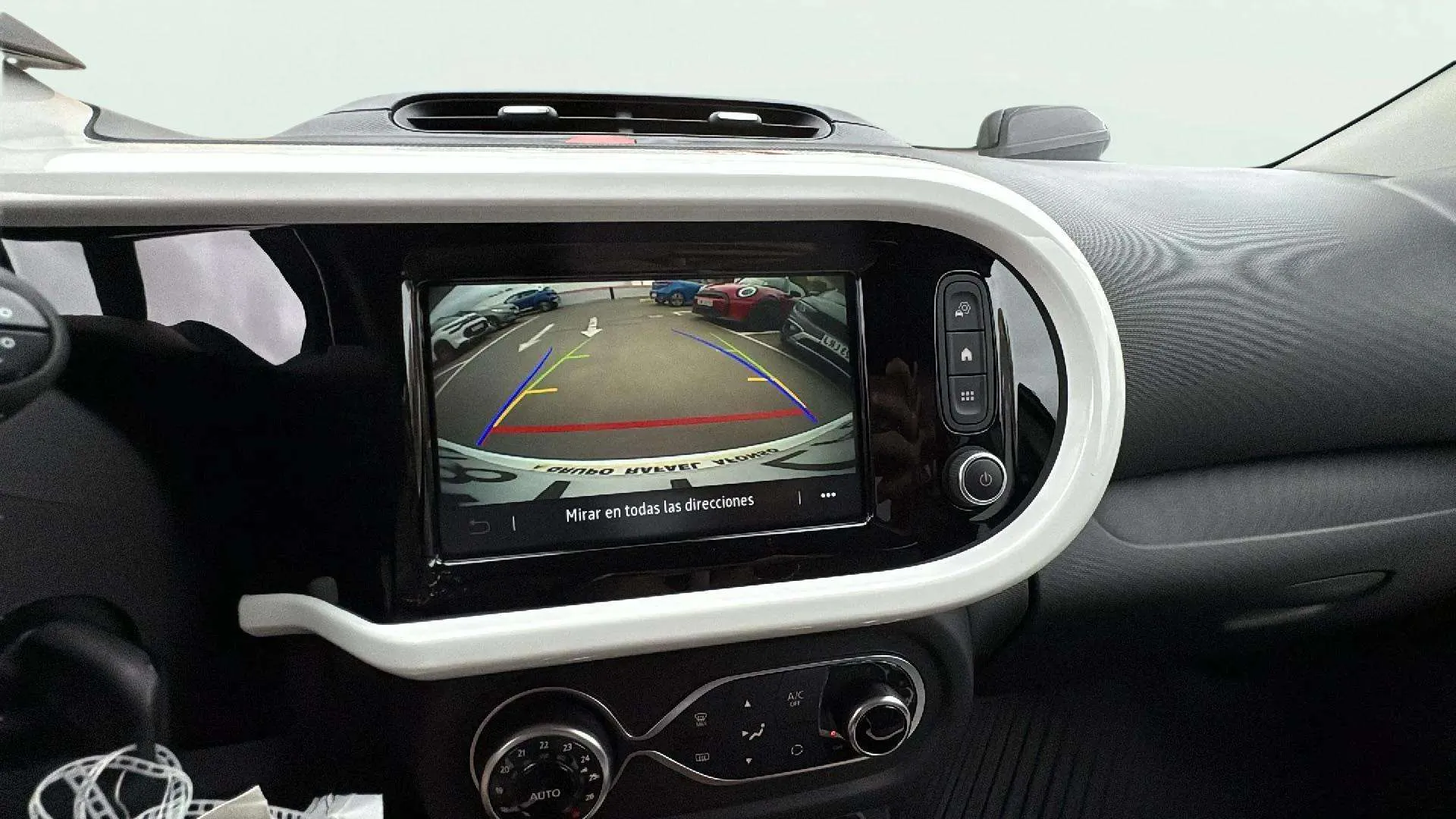 Renault Twingo Vibes R80 batería 20kWh - foto 16
