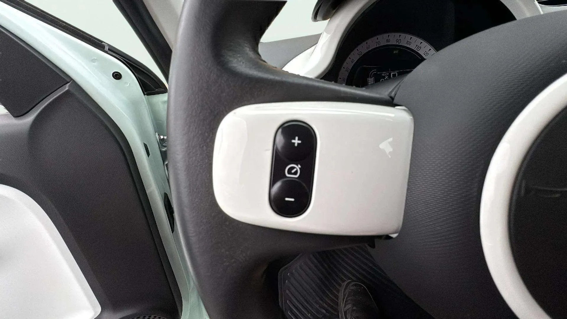 Renault Twingo Vibes R80 batería 20kWh - foto 12