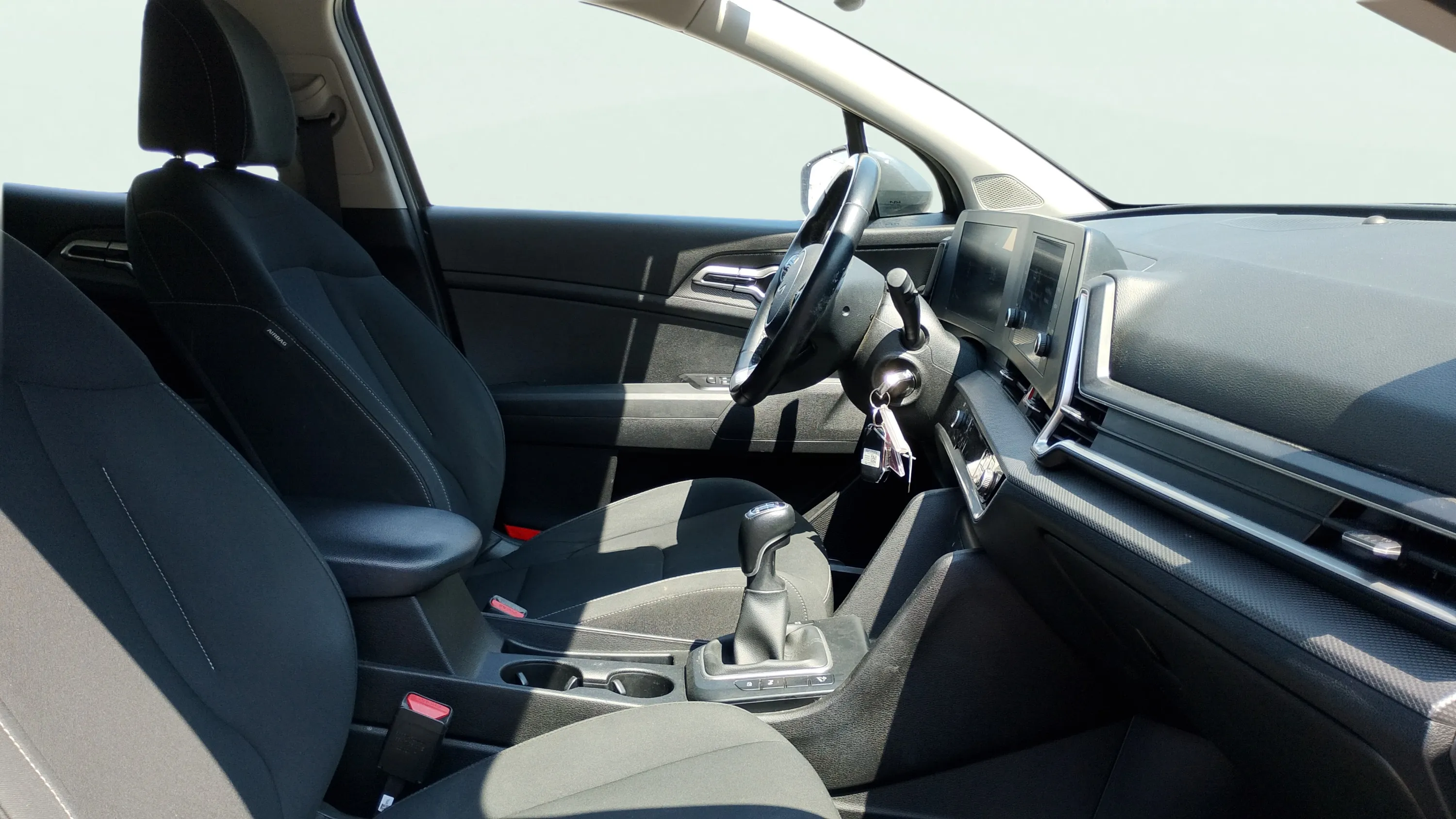 Kia Sportage 1.6 T-GDi Concept 4x2 - foto 14