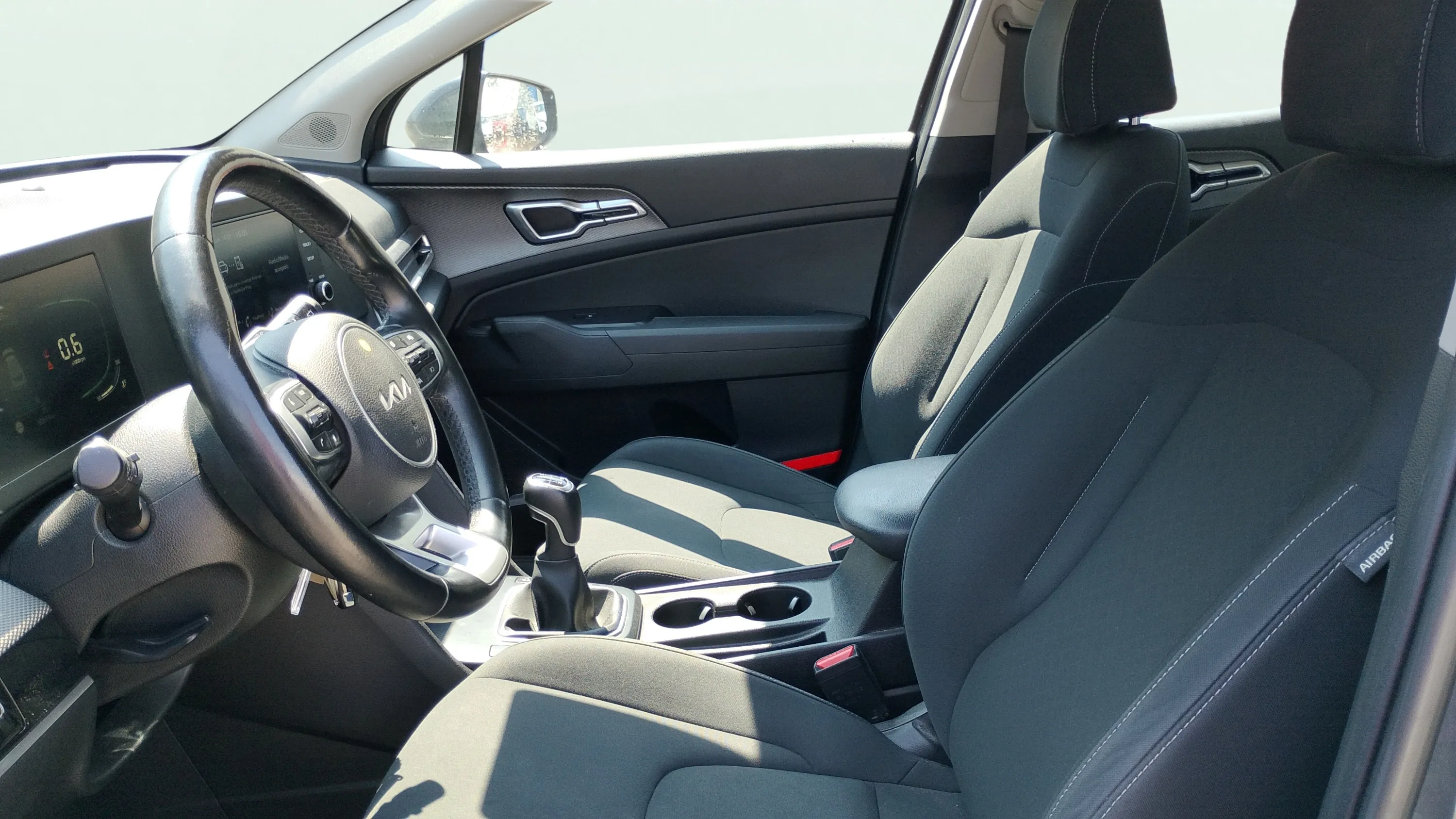 Kia Sportage 1.6 T-GDi Concept 4x2 - foto 15