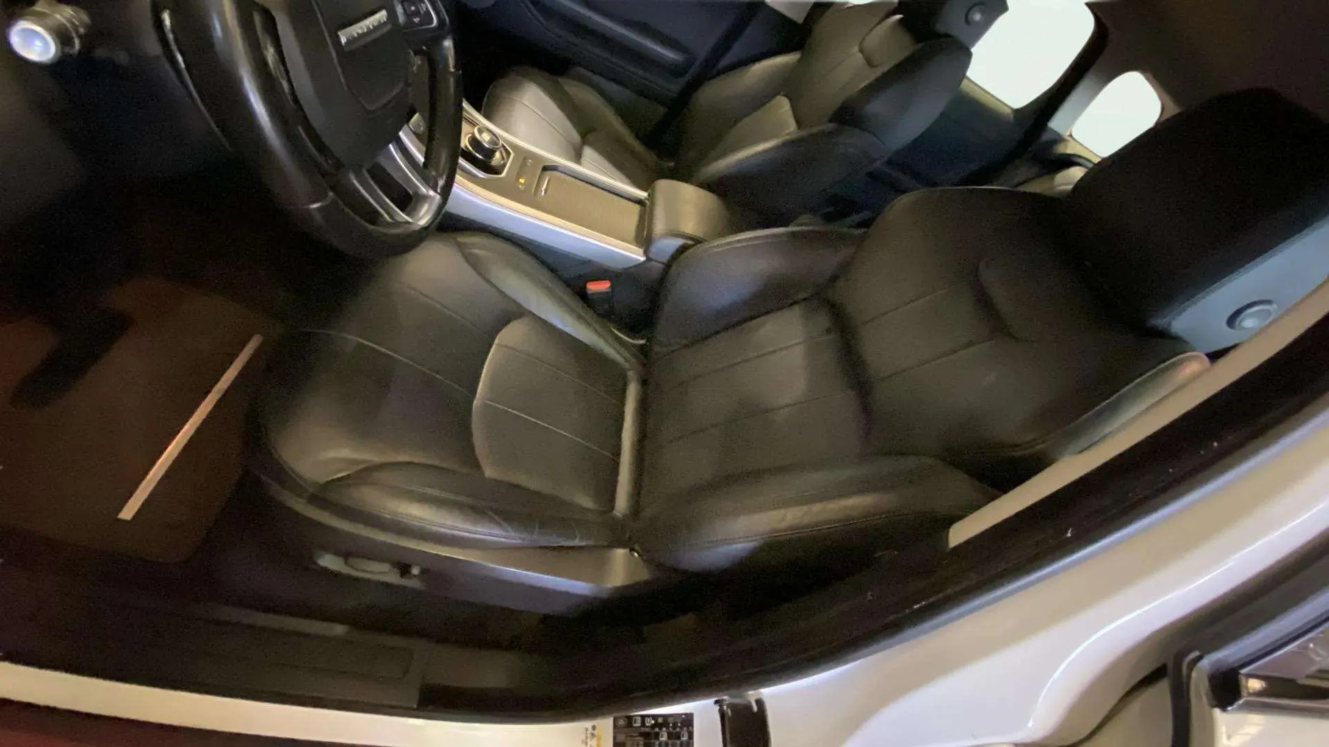 Land Rover Range Rover Evoque 2.0L TD4 Diesel 4x4 Pure - foto 14