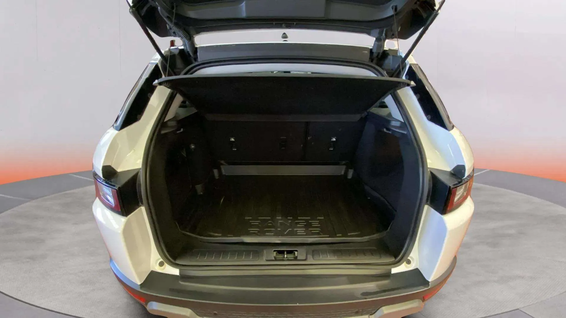 Land Rover Range Rover Evoque 2.0L TD4 Diesel 4x4 Pure - foto 8
