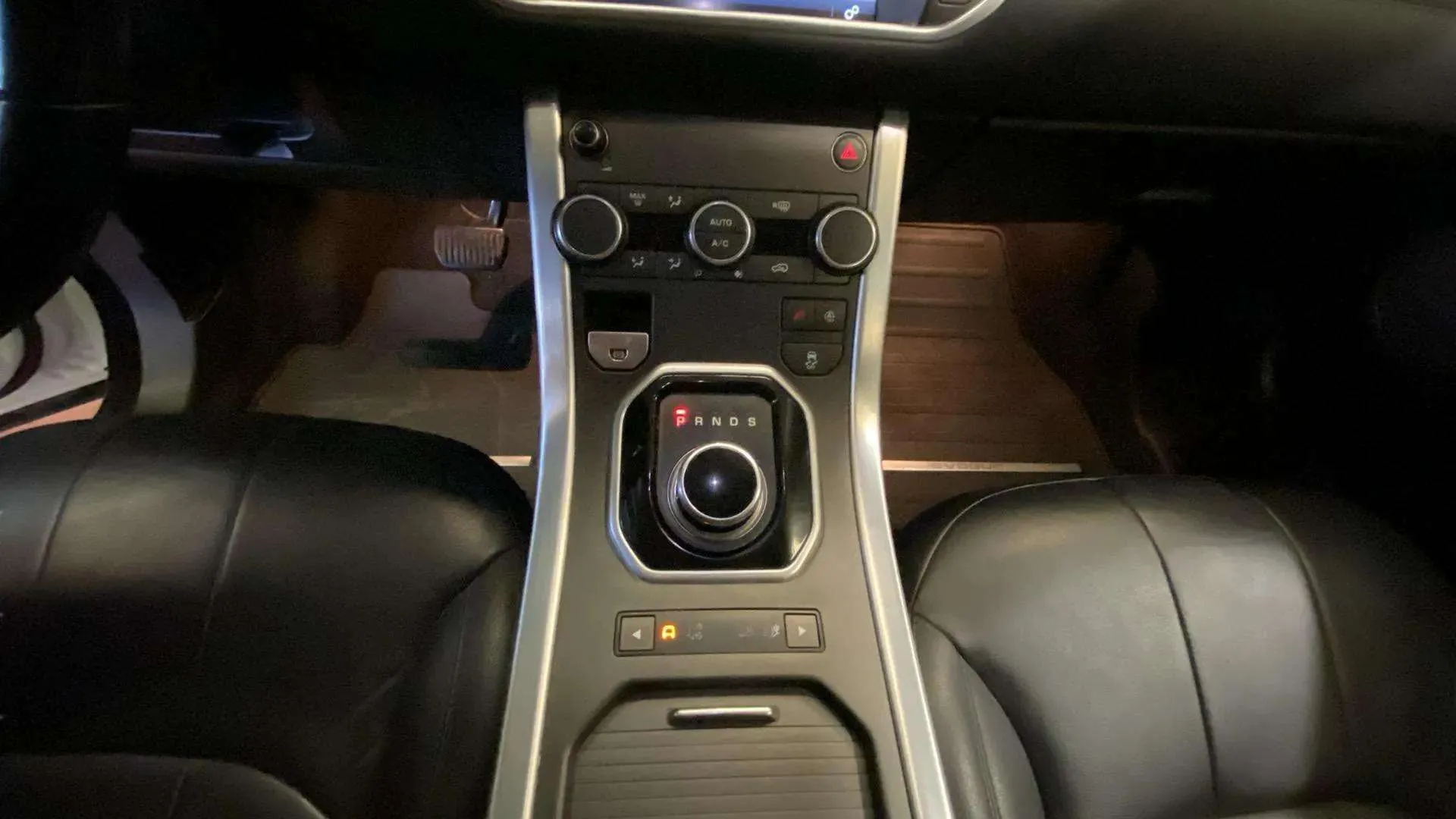 Land Rover Range Rover Evoque 2.0L TD4 Diesel 4x4 Pure - foto 10