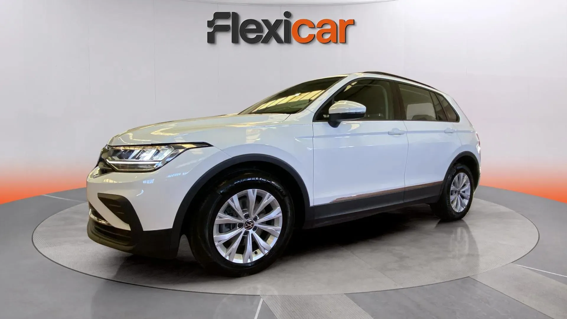 Volkswagen Tiguan 2.0 TDI - foto 3