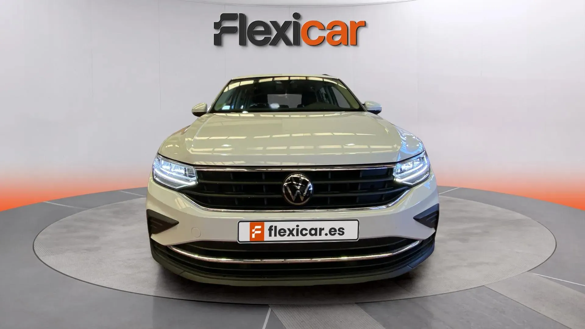 Volkswagen Tiguan 2.0 TDI - foto 2