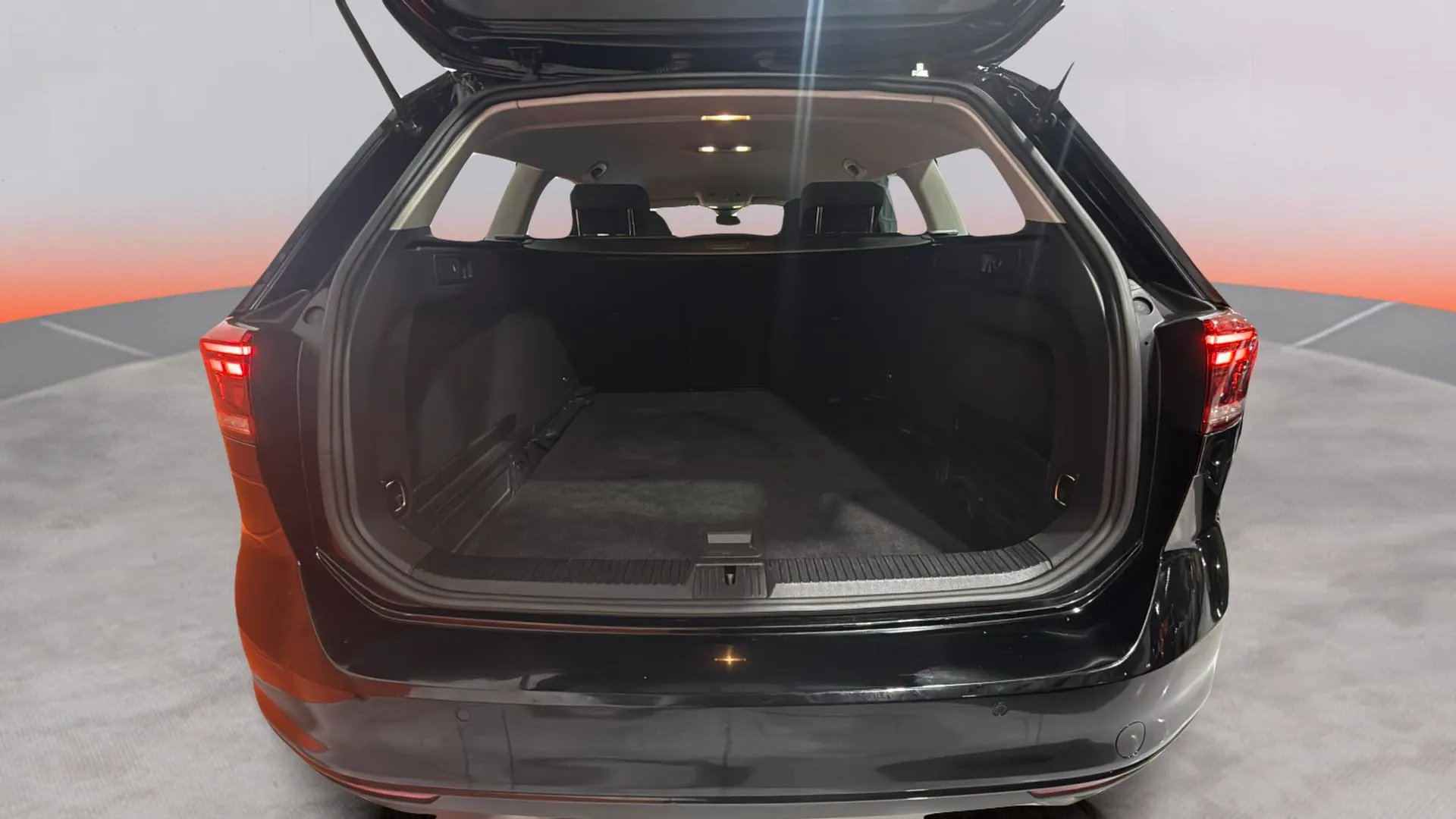 Volkswagen Passat Variant Business 1.6 TDI DSG - foto 9