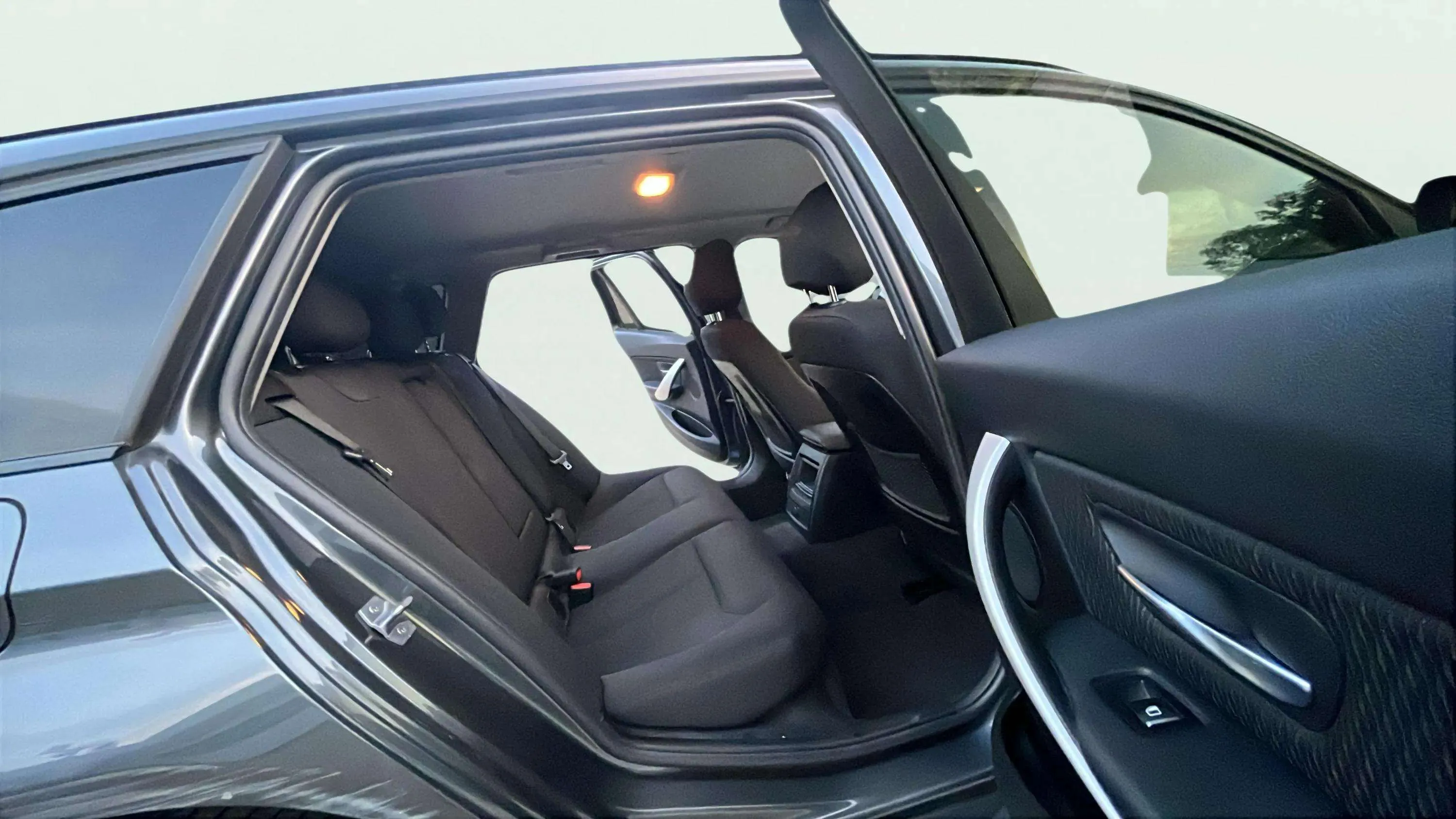 BMW Serie 3 320i Touring - foto 15