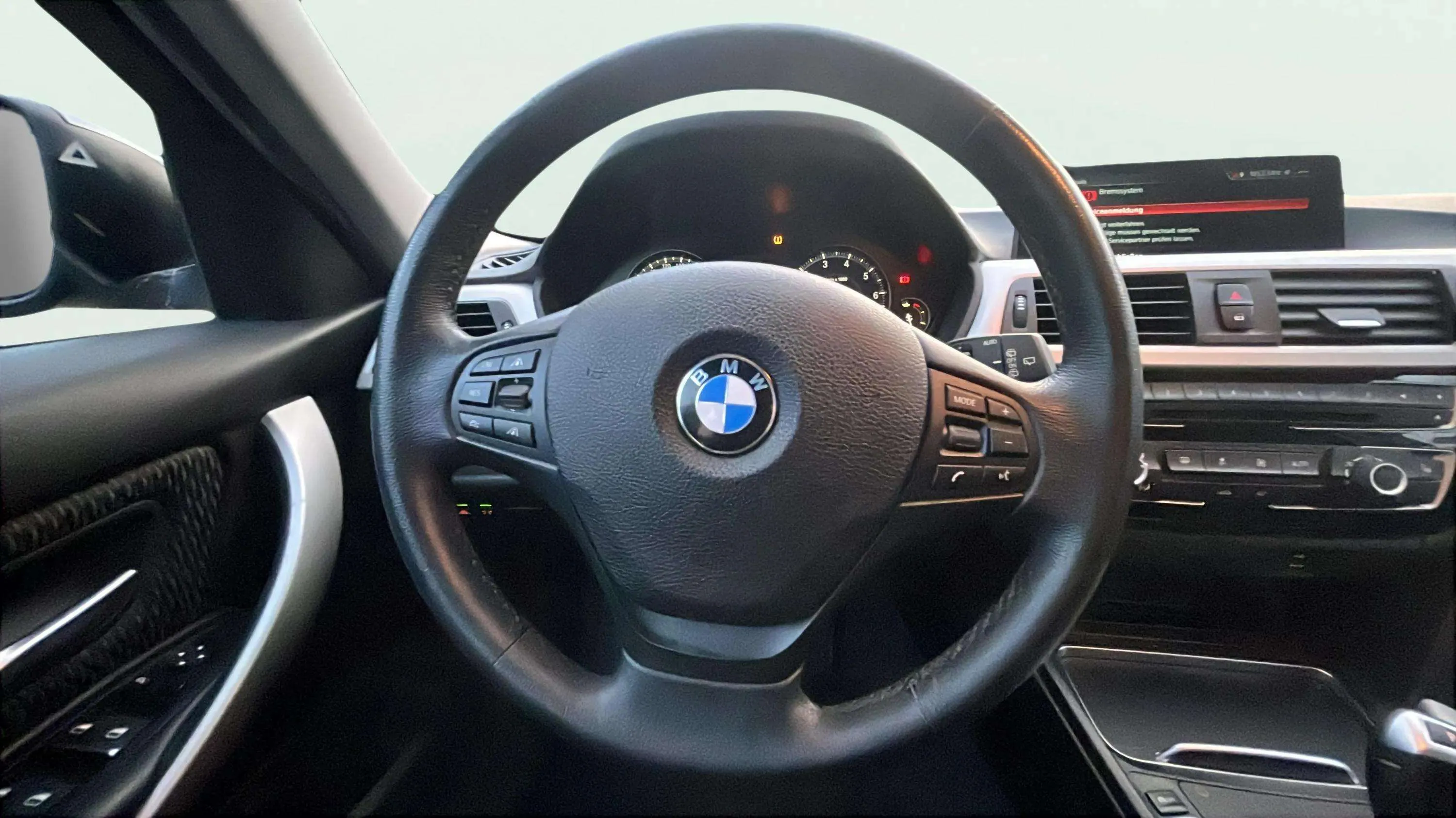 BMW Serie 3 320i Touring - foto 12