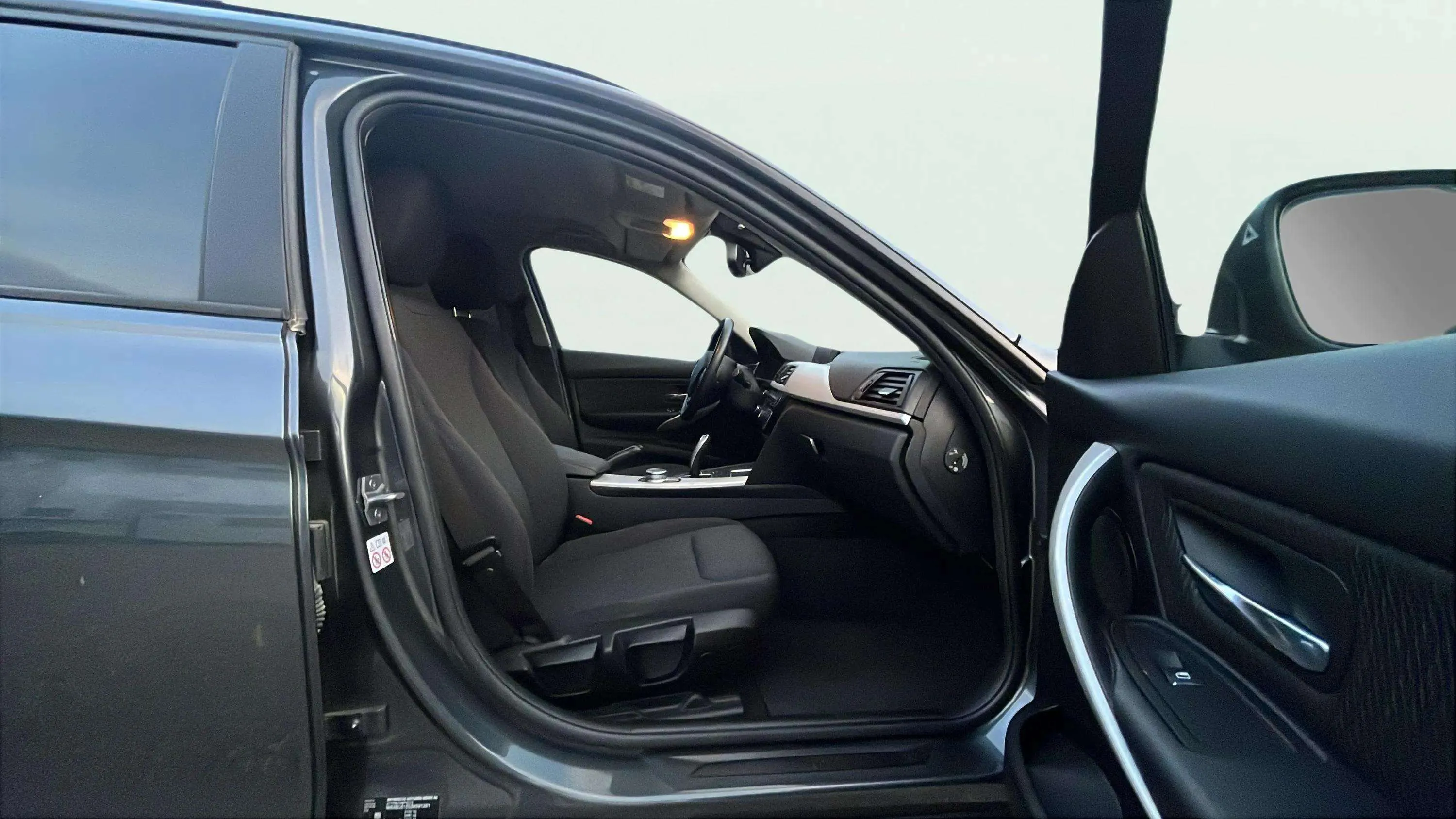BMW Serie 3 320i Touring - foto 14