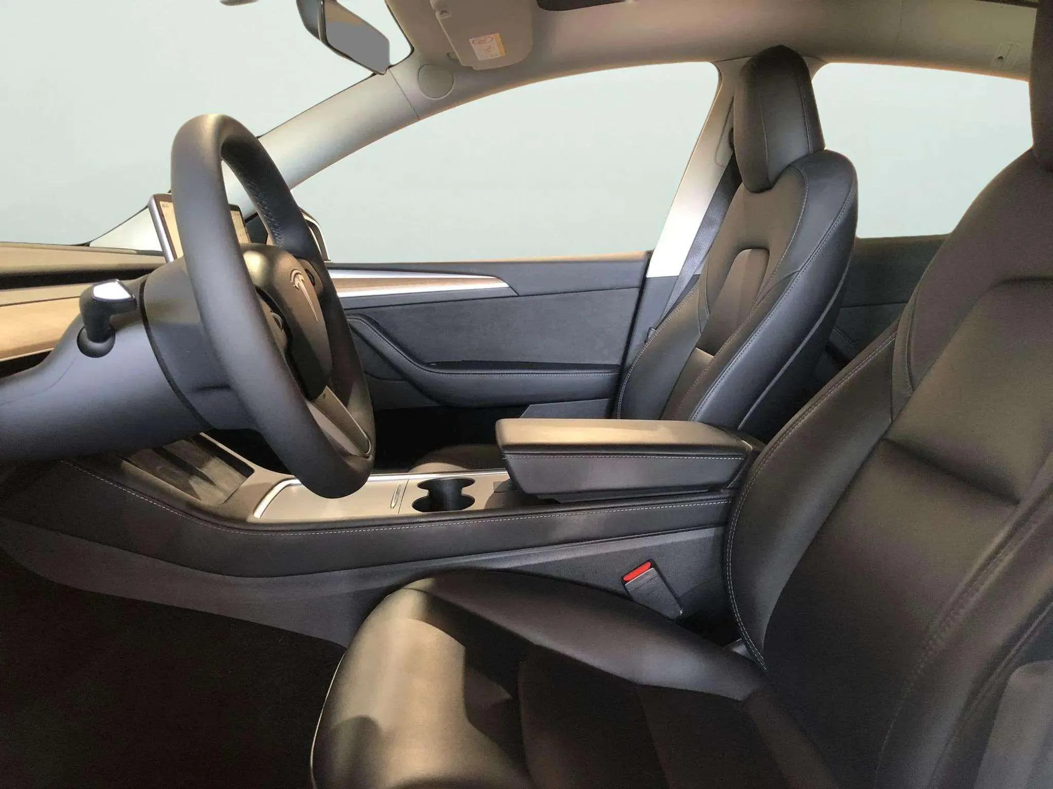 Tesla Model Y Gran Autonomía 4WD - foto 7