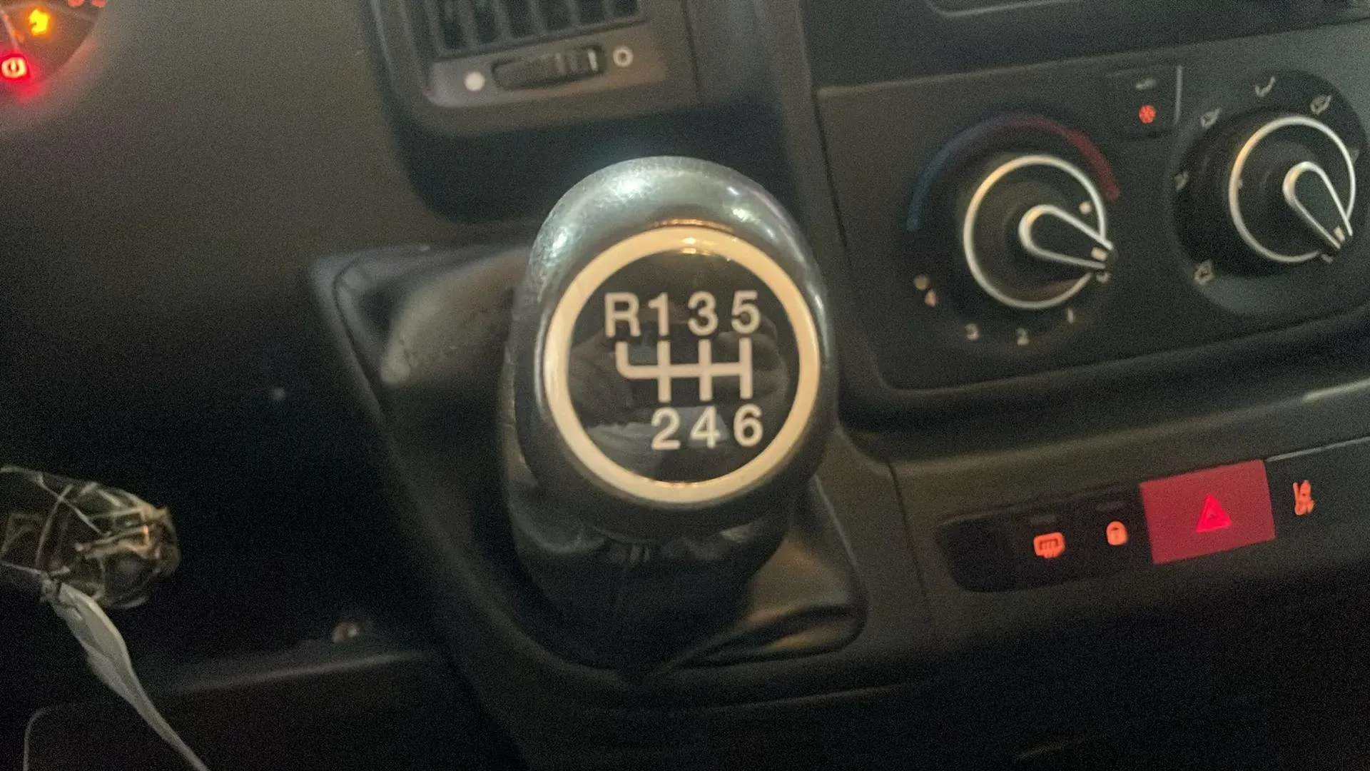 Citroën Jumper BlueHDi Furgón 33L2H2 - foto 15