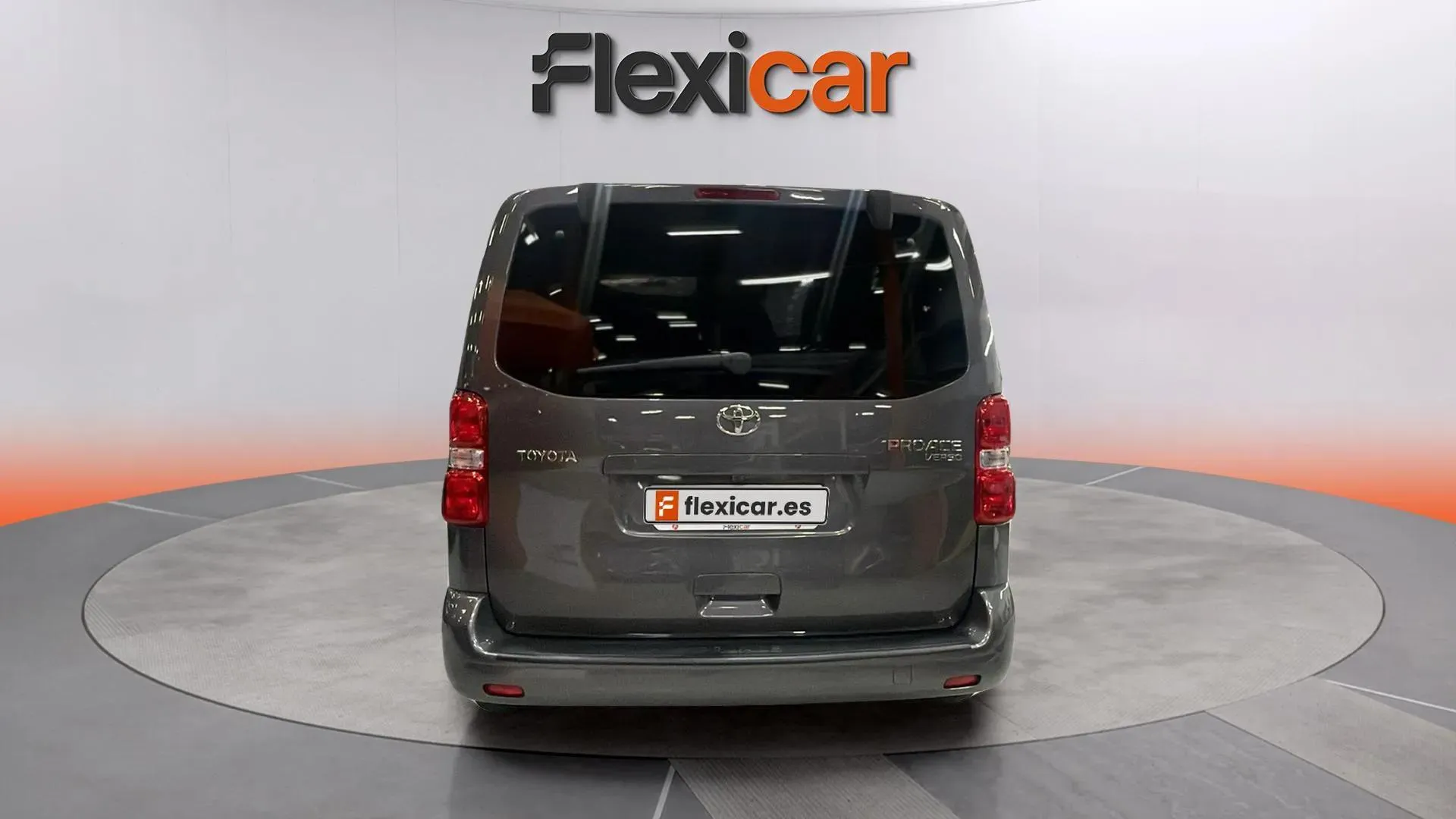 Toyota Proace Verso VIP Largo (L2) 2,0D - foto 4