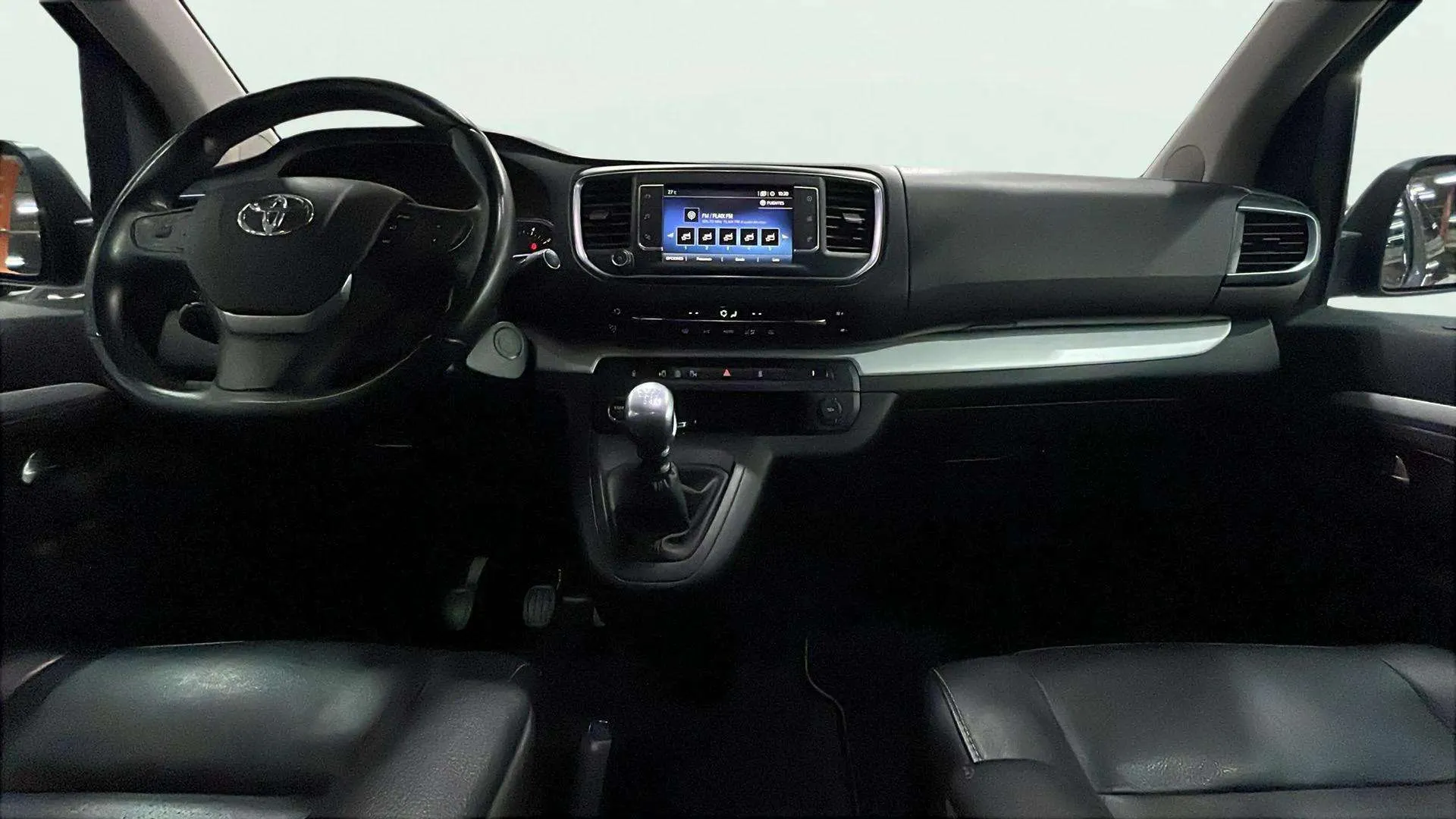 Toyota Proace Verso VIP Largo (L2) 2,0D - foto 10