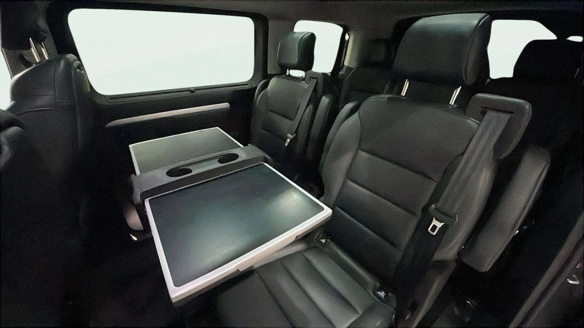 Toyota Proace Verso VIP Largo (L2) 2,0D - foto 20