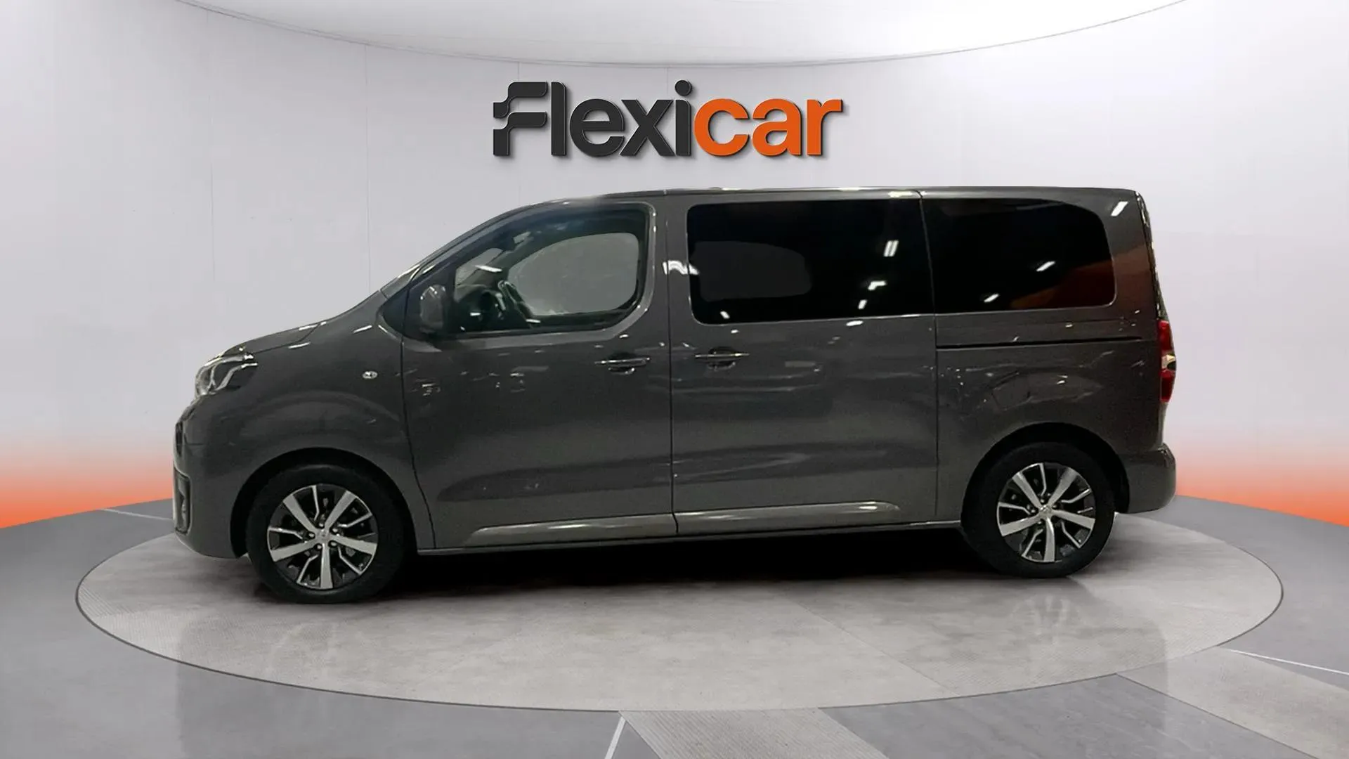 Toyota Proace Verso VIP Largo (L2) 2,0D - foto 5