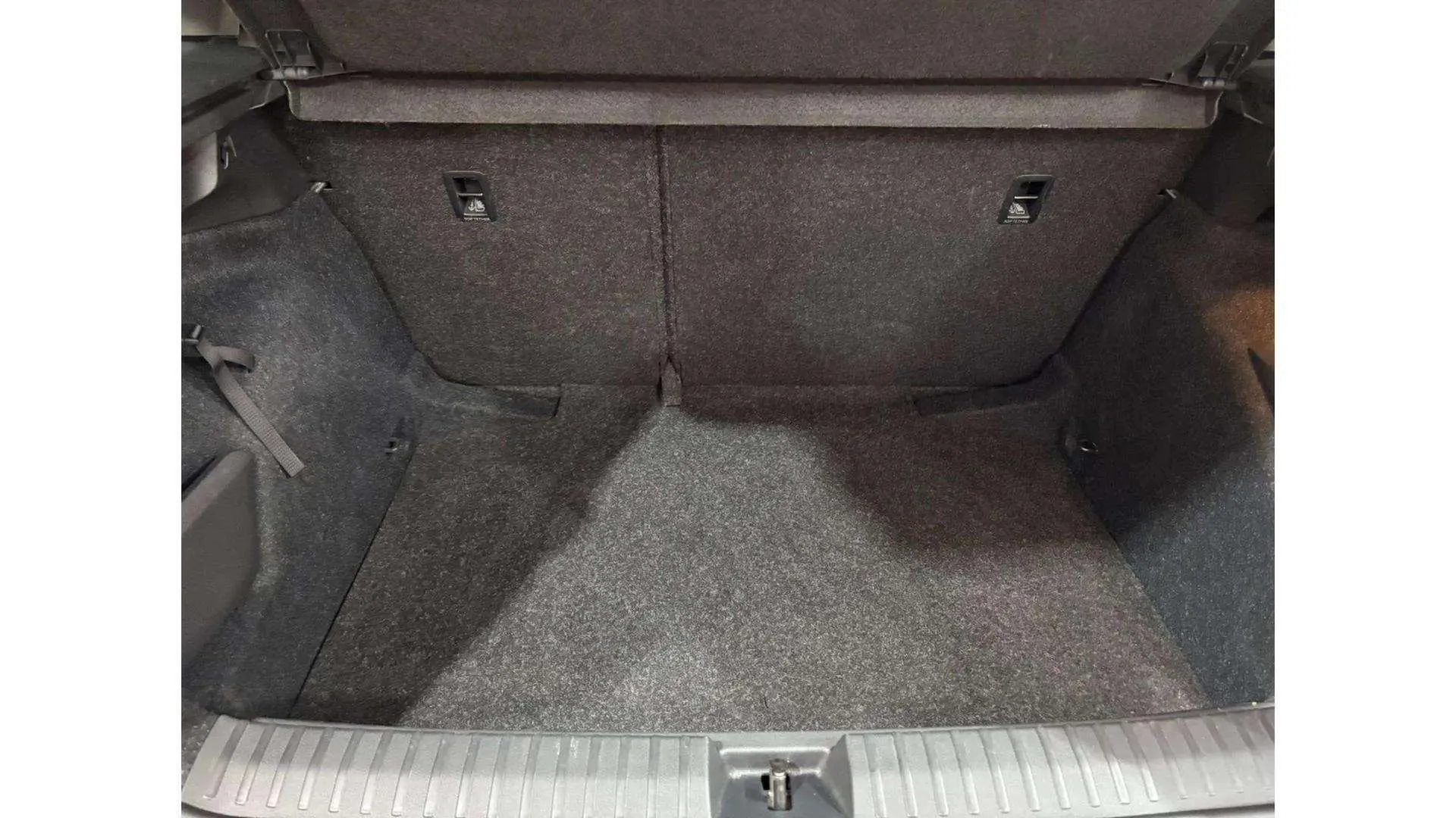 Škoda Kamiq 1.0 TSI Active - foto 20