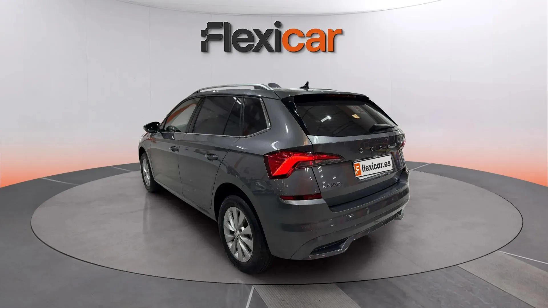 Škoda Kamiq 1.0 TSI Active - foto 5