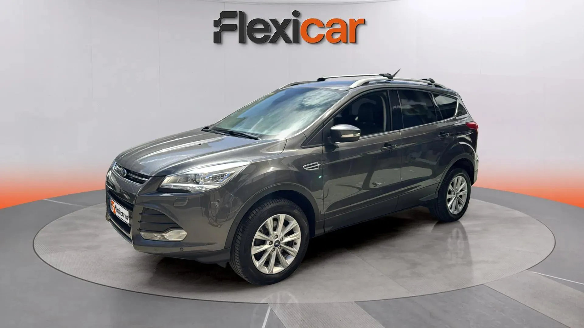 Ford Kuga 1.5 EcoBoost 180 4x4 A-S-S Titanium - foto 9