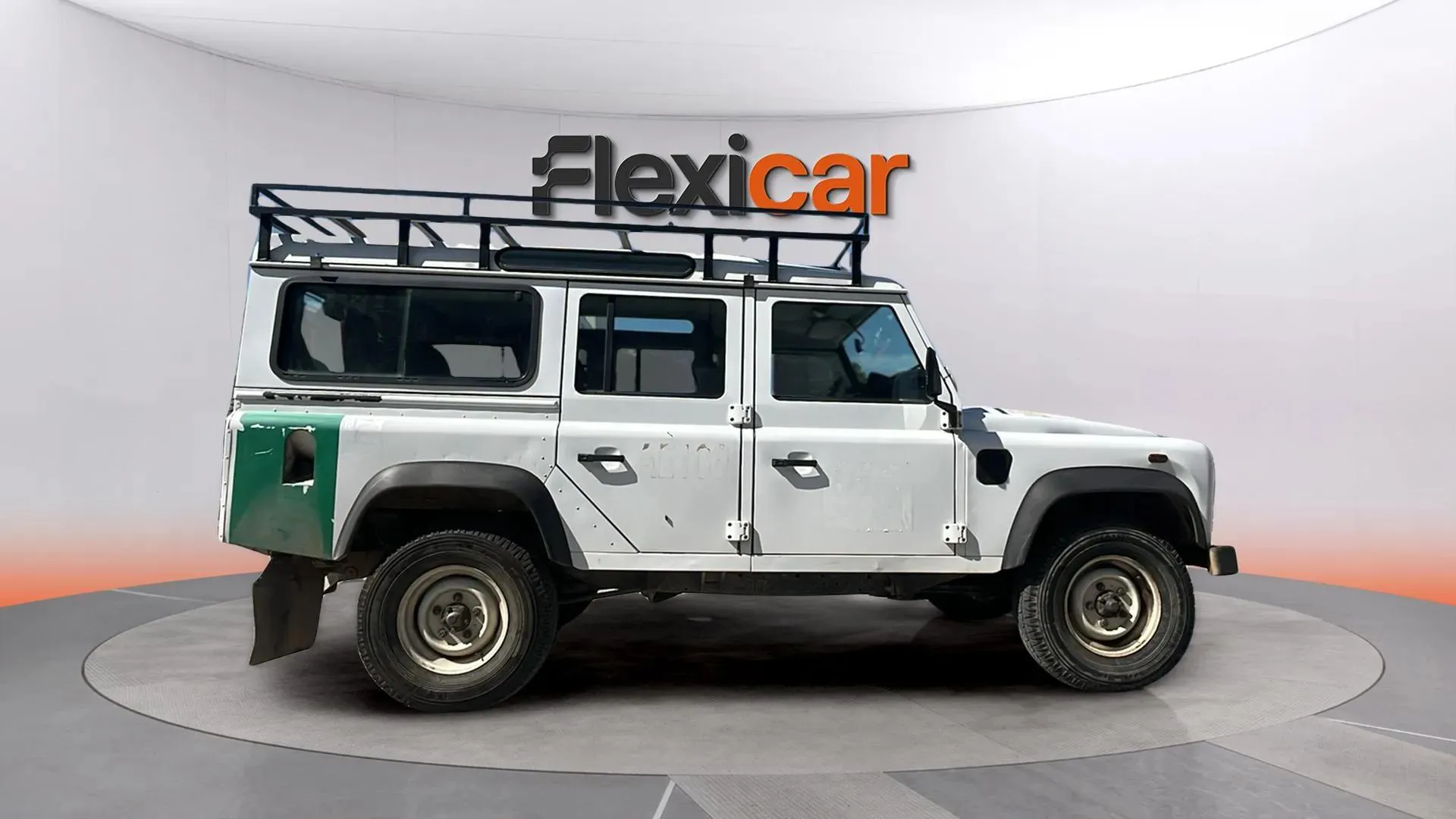 Land Rover Defender 110 SW E - foto 3