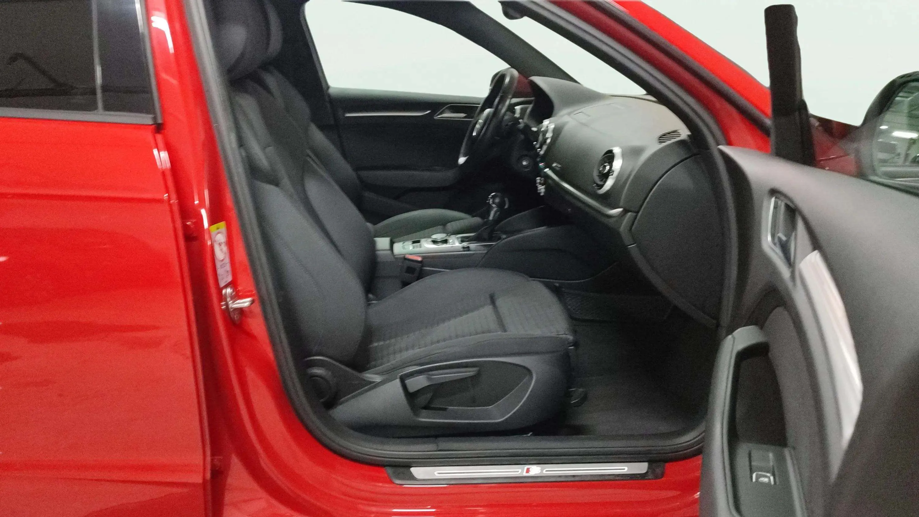 Audi A3 S line edit 1.5 TFSI CoD EVO S tronic SB - foto 10