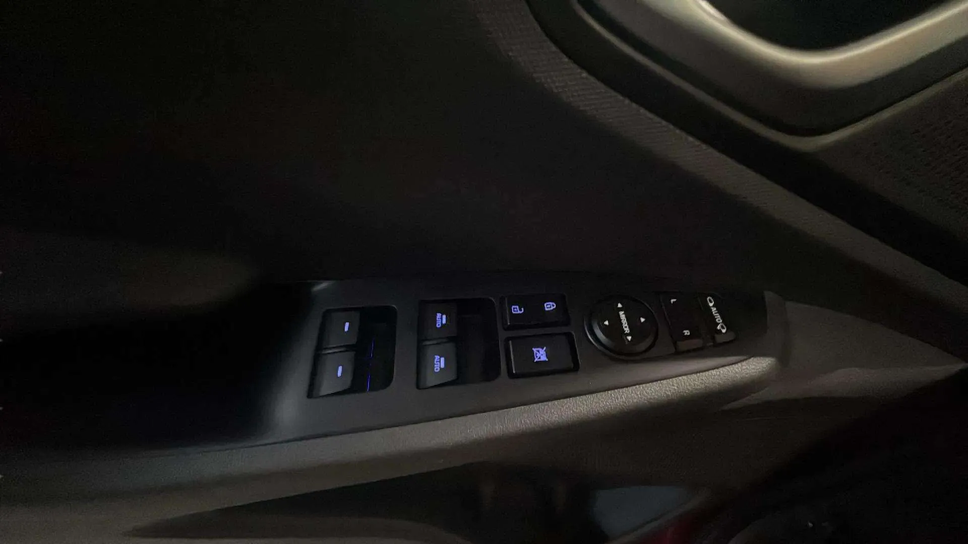 Hyundai Ioniq 1.6 GDI HEV Tecno DCT - foto 15