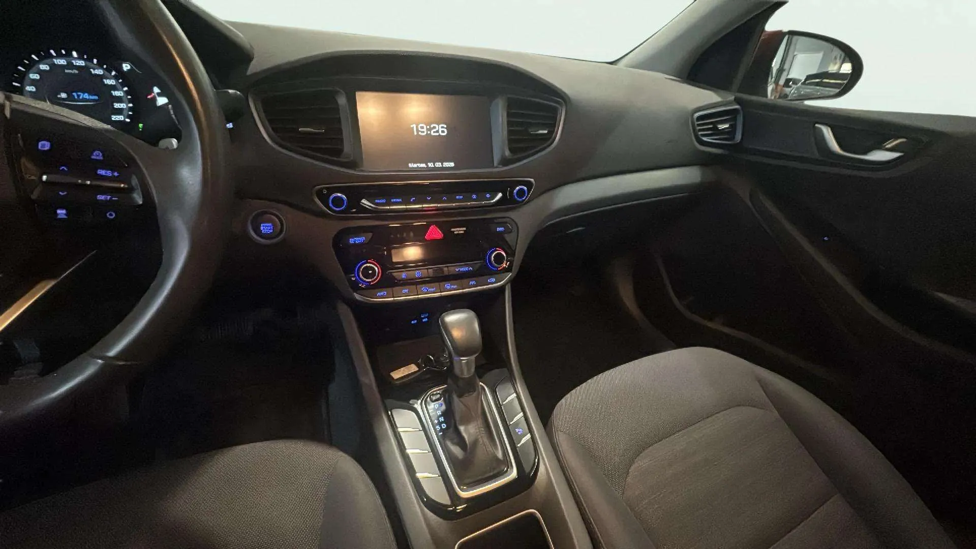 Hyundai Ioniq 1.6 GDI HEV Tecno DCT - foto 7