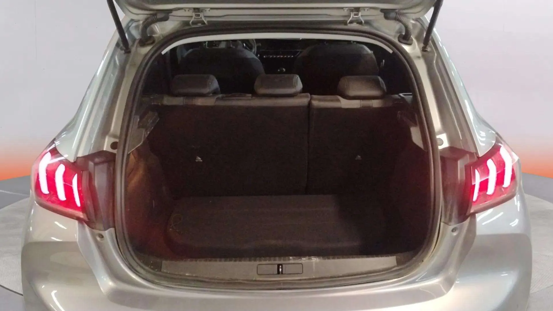 Peugeot 208 PureTech Allure - foto 16