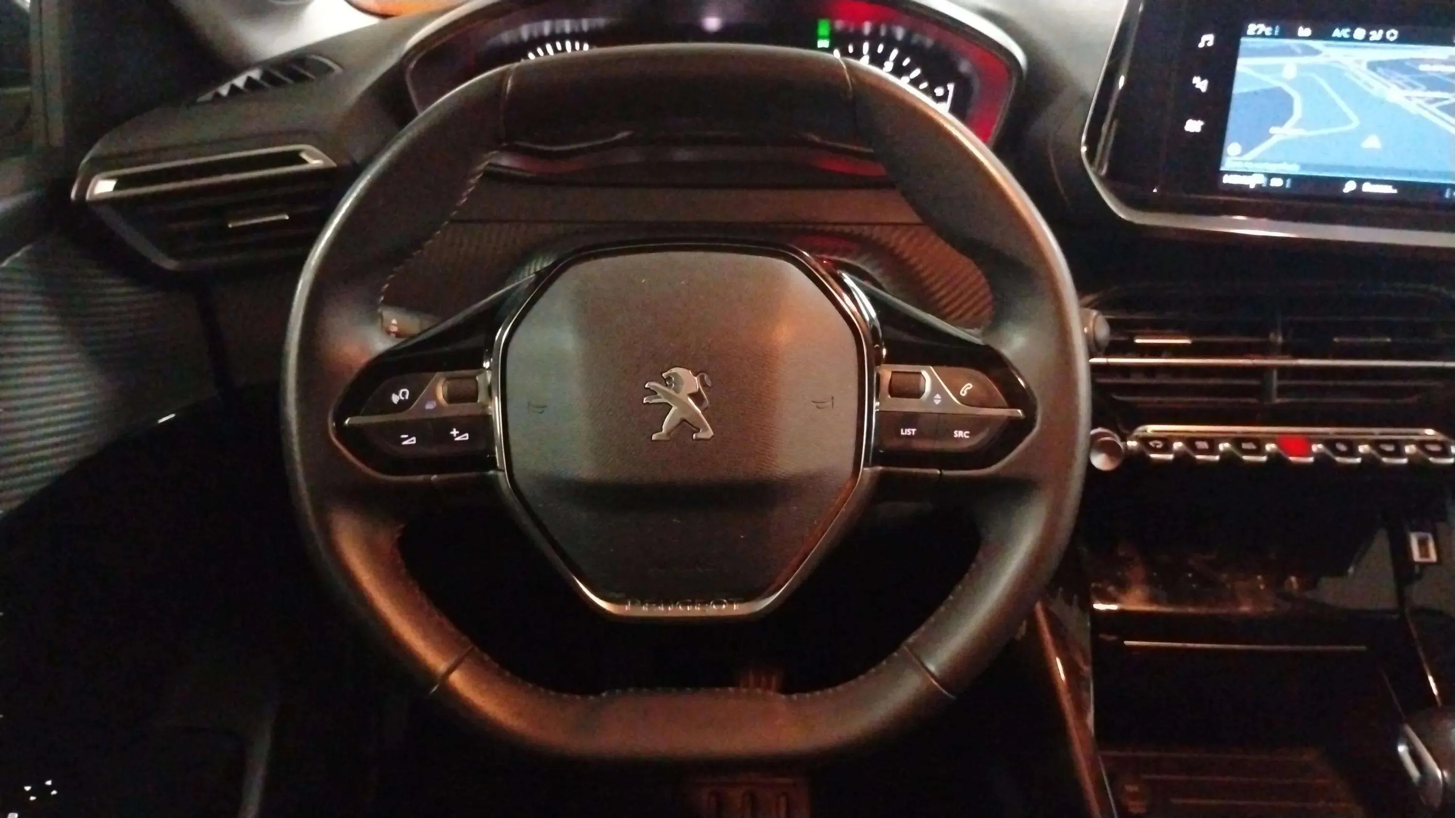 Peugeot 208 PureTech Allure - foto 8