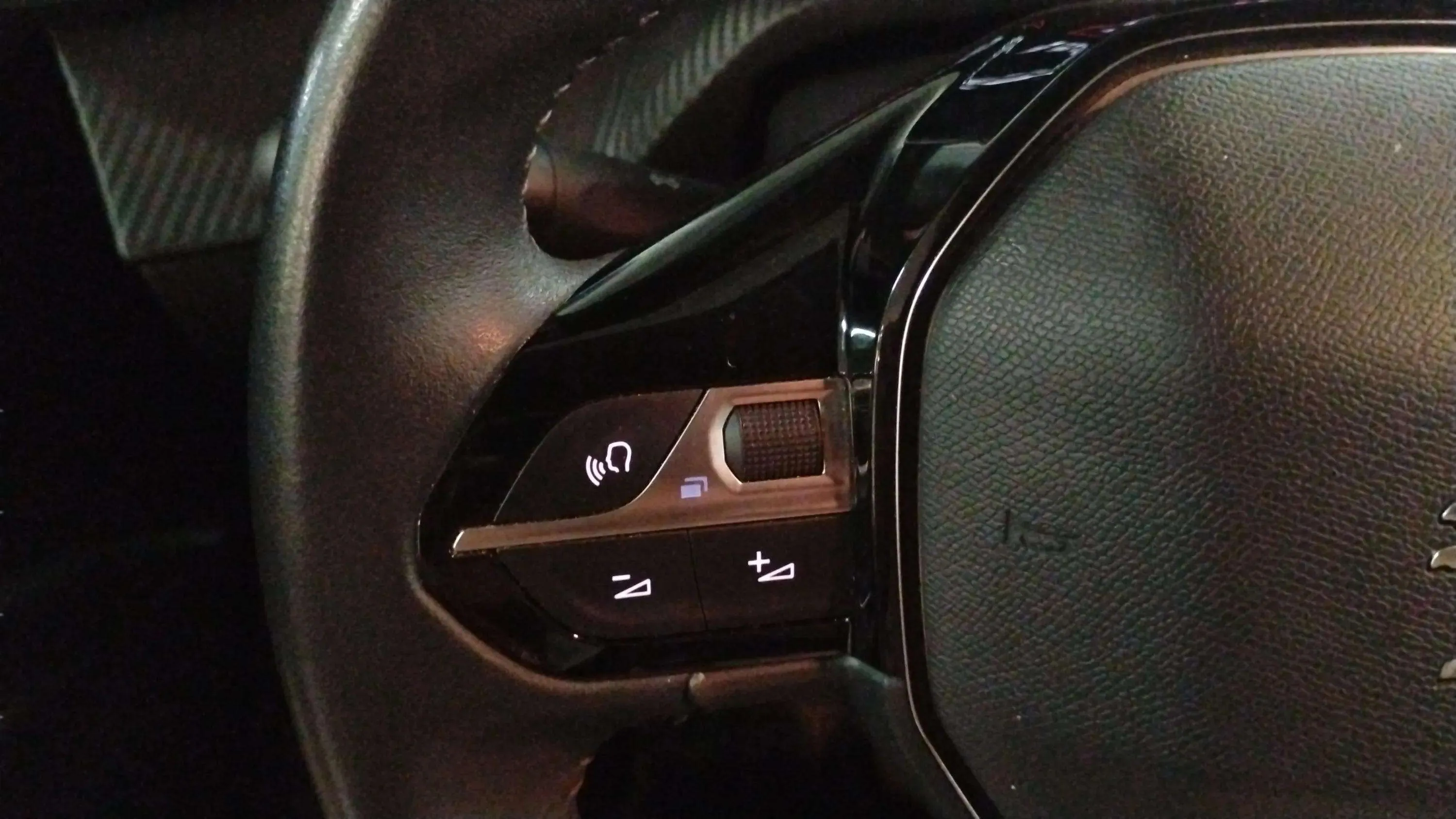 Peugeot 208 PureTech Allure - foto 19