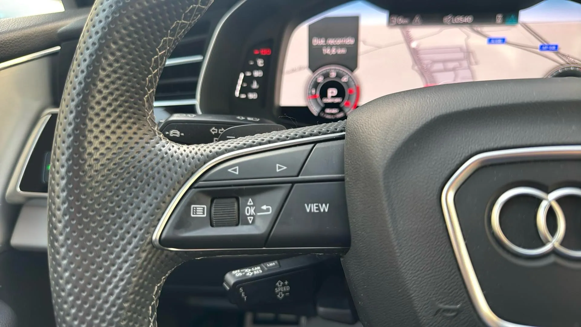 Audi Q7 S line 45 TDI quat. tip. - foto 13