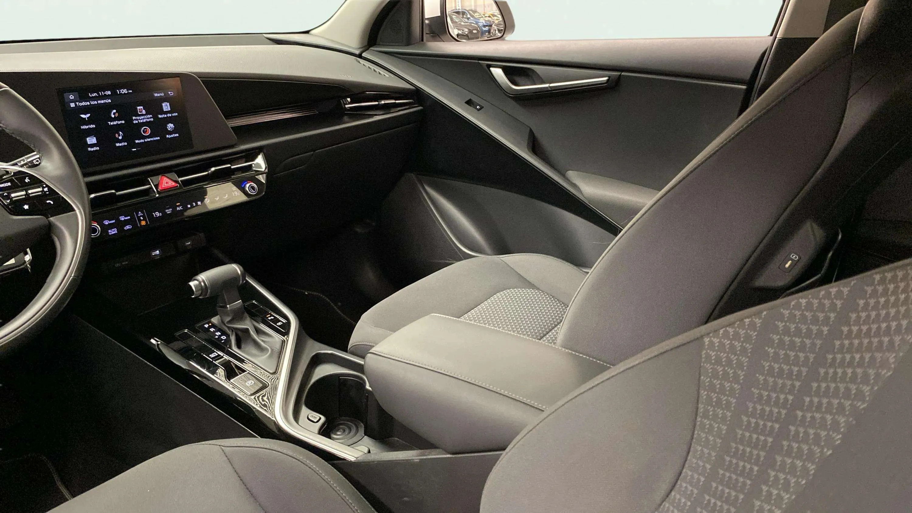 Kia Niro 1.6 GDi HEV Concept - foto 33