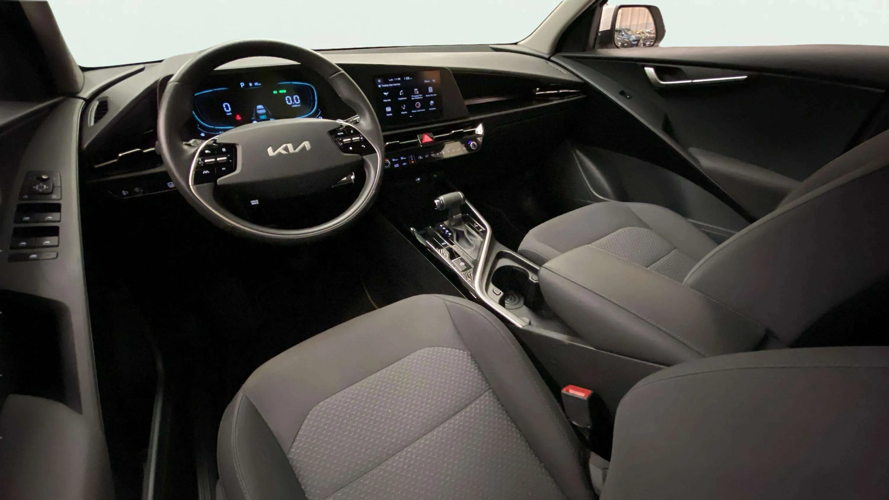 Kia Niro 1.6 GDi HEV Concept - foto 31