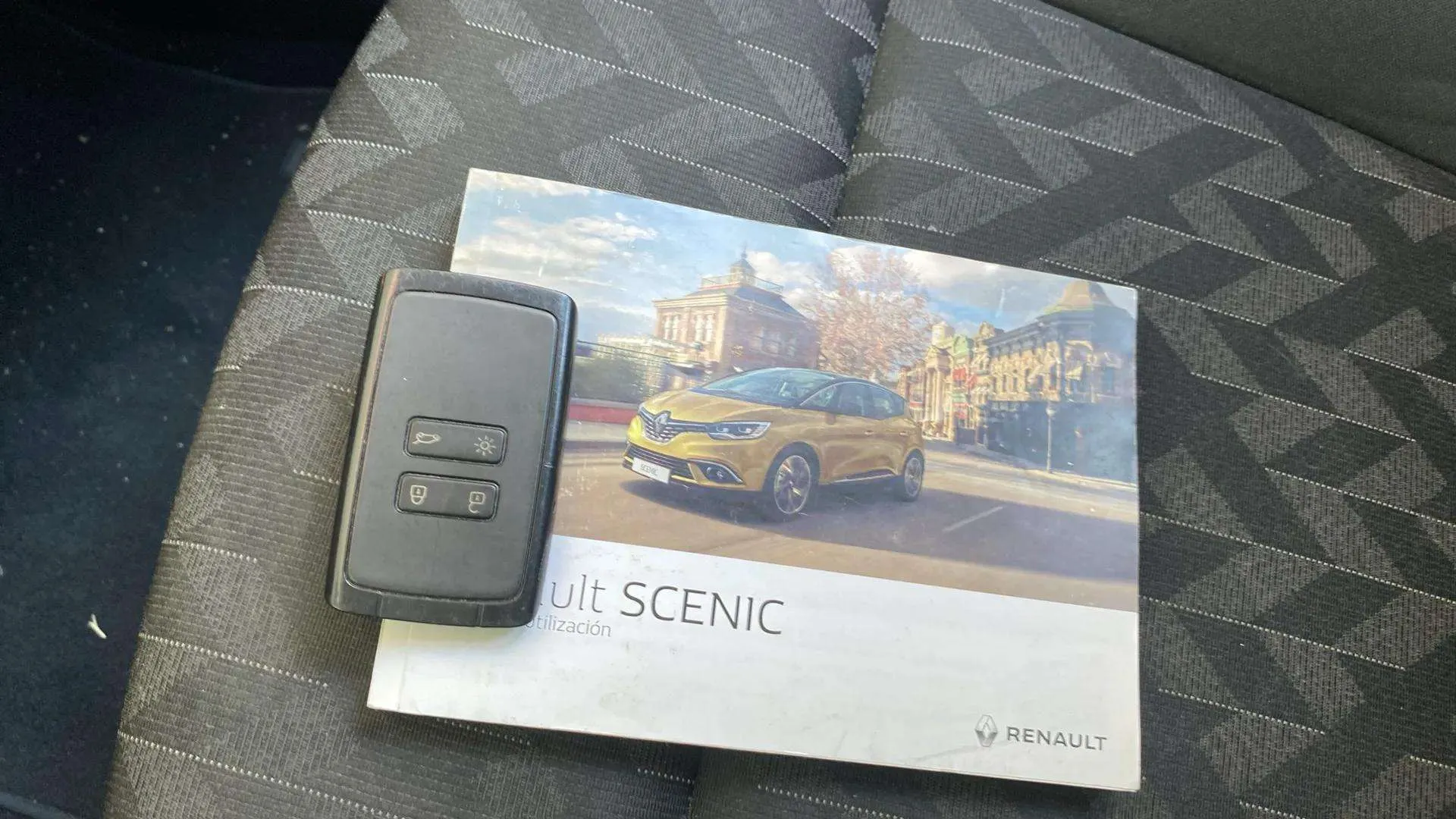 Renault Scénic Limited Blue dCi - foto 30
