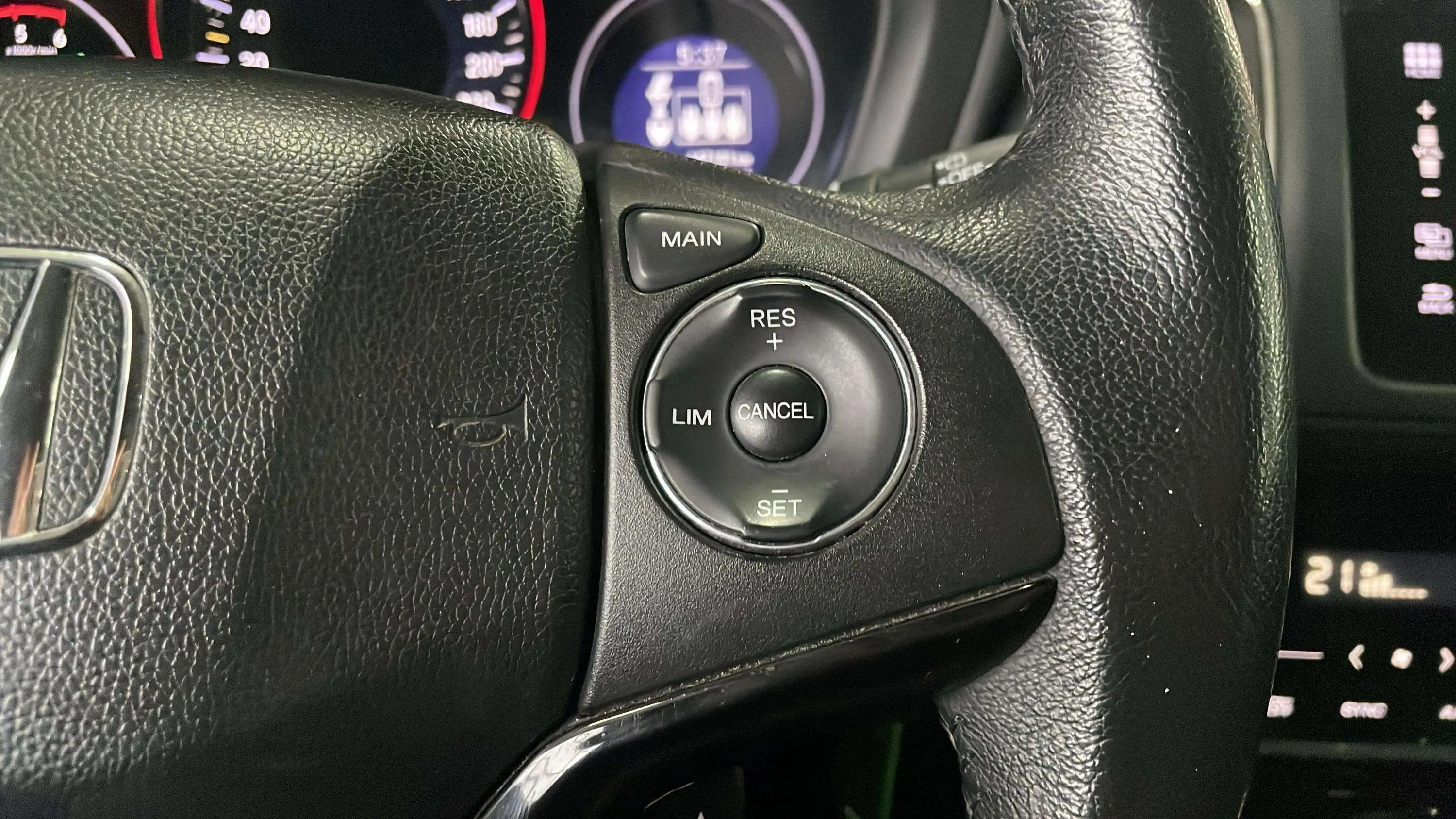 Honda HR-V 1.6 i-DTEC Comfort - foto 12