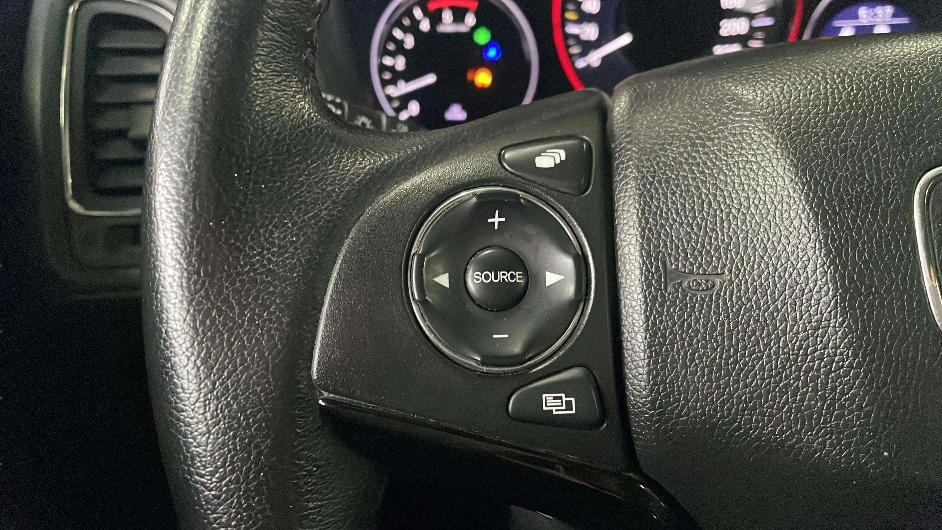 Honda HR-V 1.6 i-DTEC Comfort - foto 11