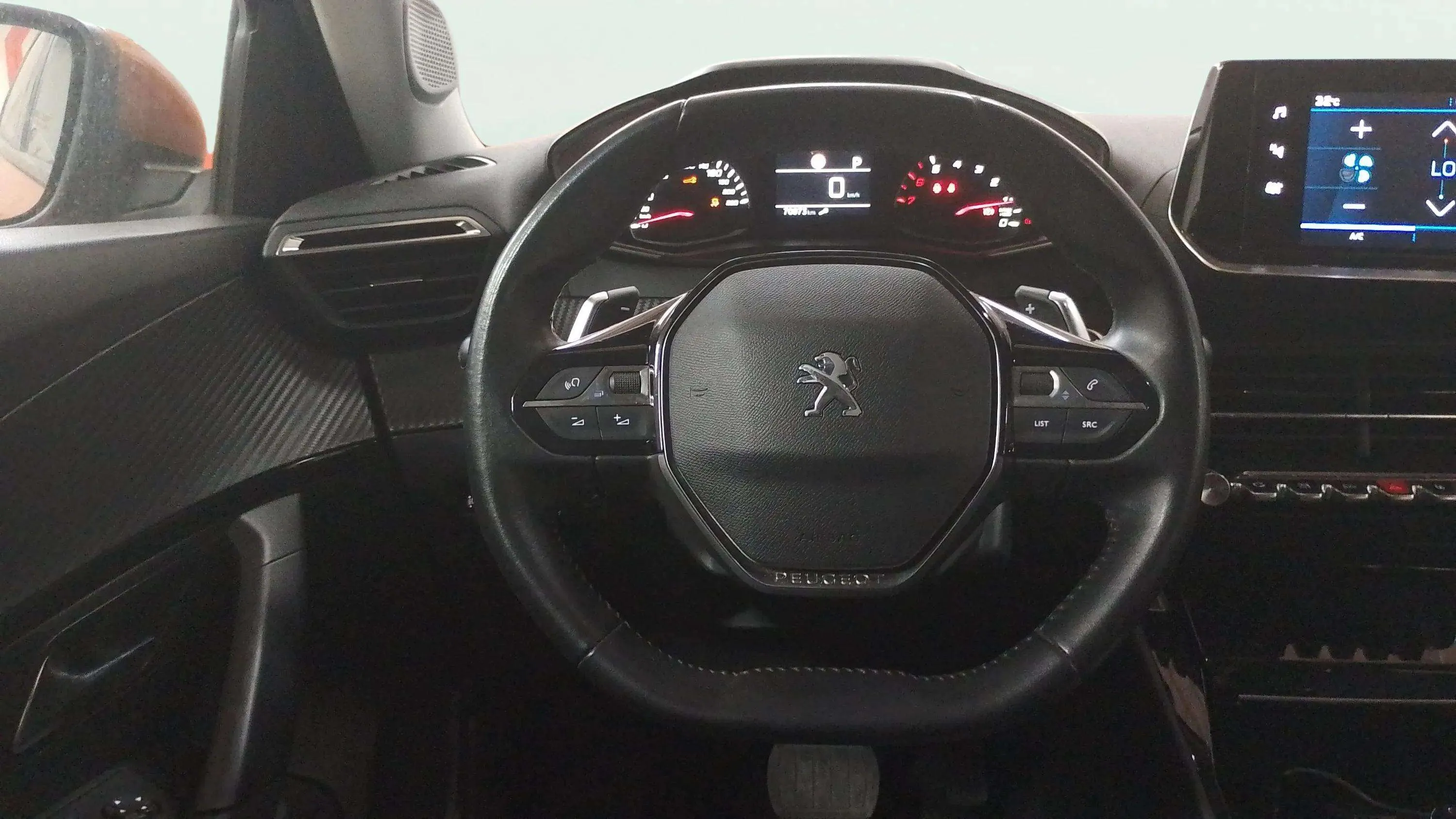Peugeot 2008 Allure BlueHDi 130 EAT8 - foto 23