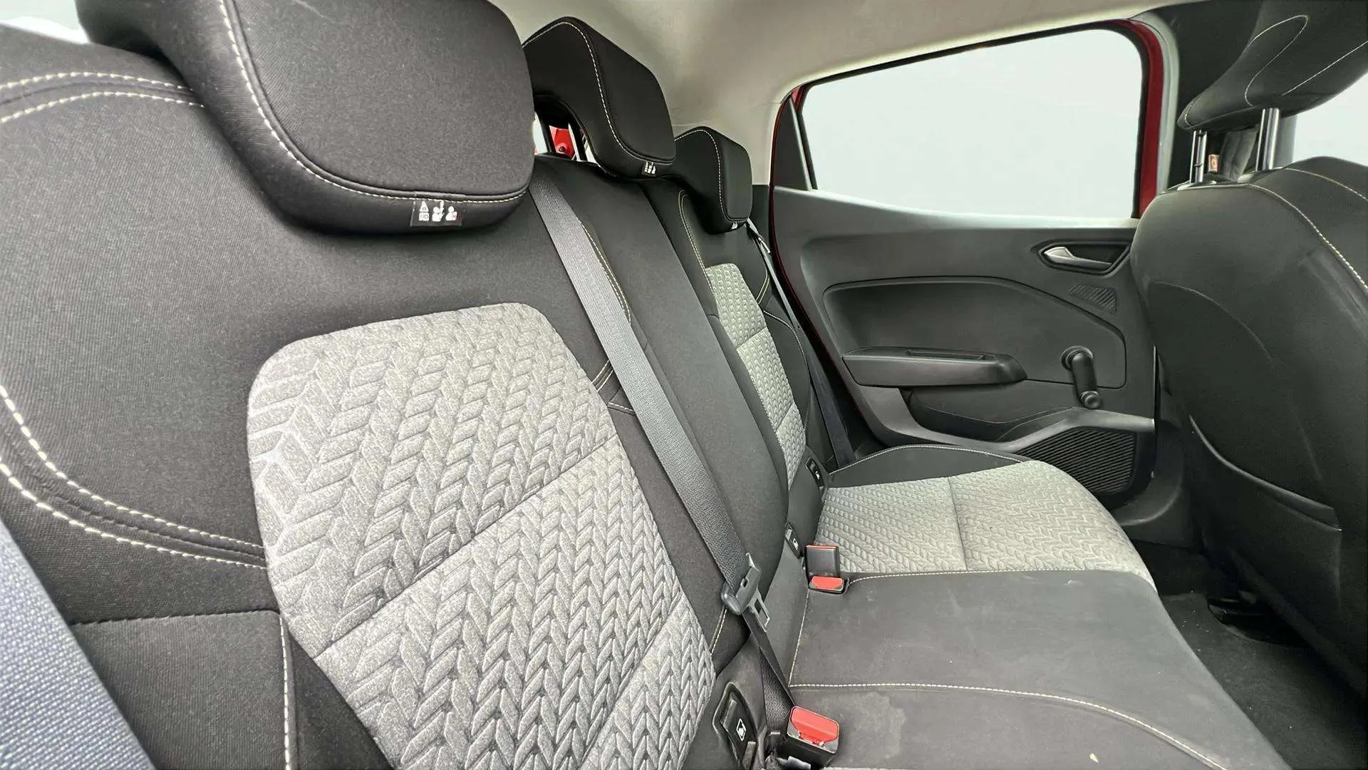 Renault Clio Business TCe - foto 18