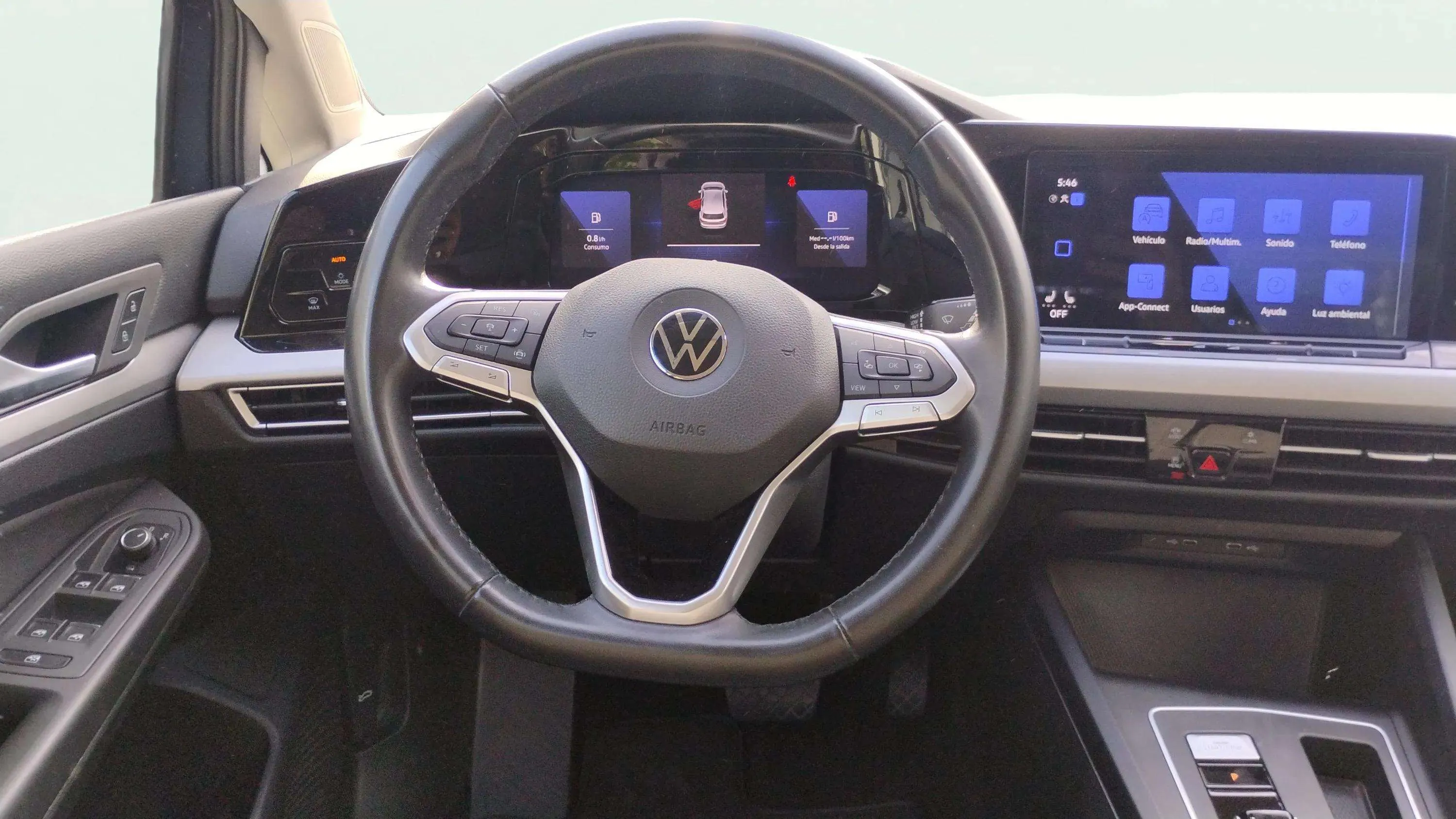 Volkswagen Golf Life 1.5 eTSI DSG - foto 11