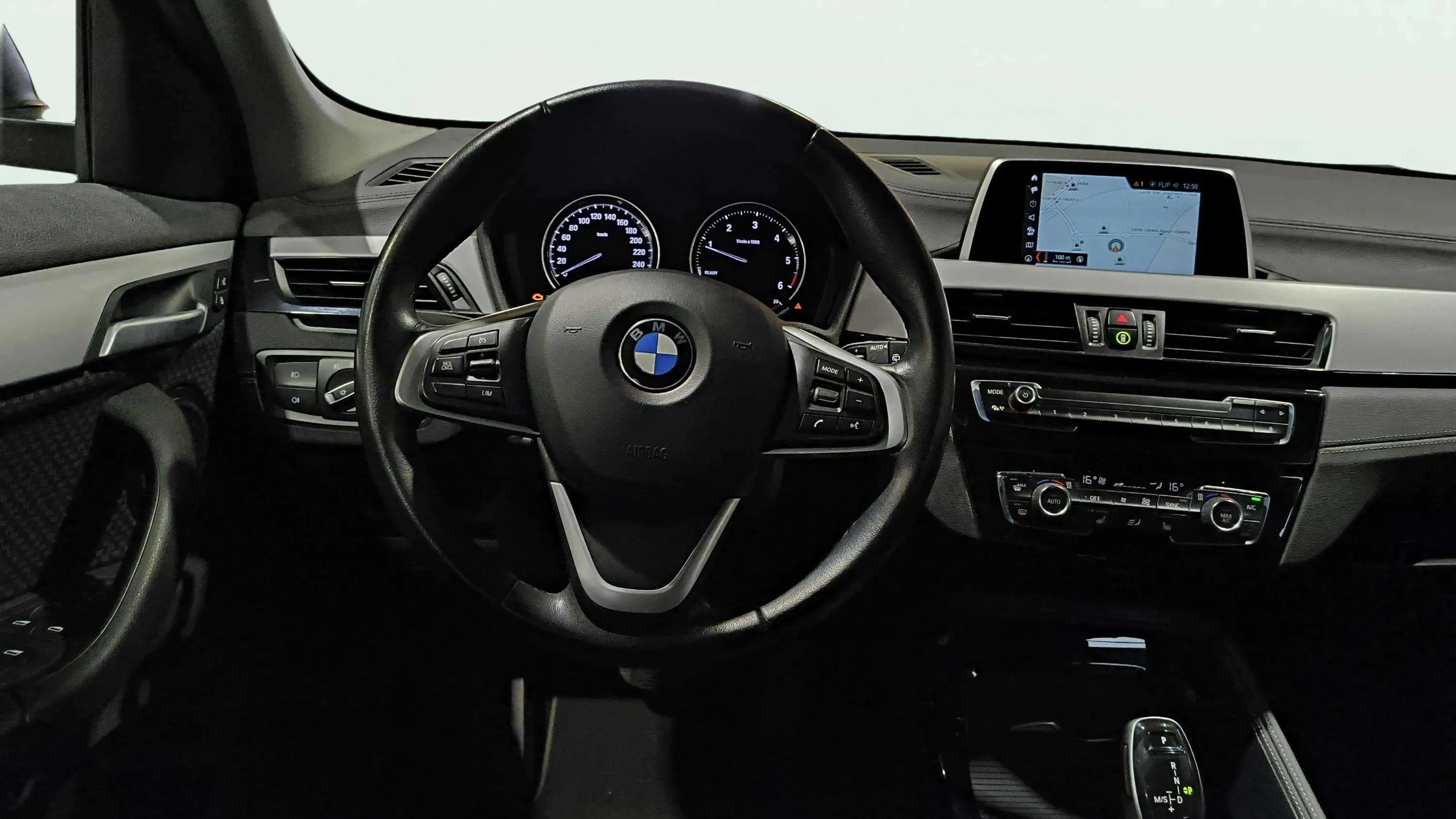 BMW X2 sDrive18d - foto 18