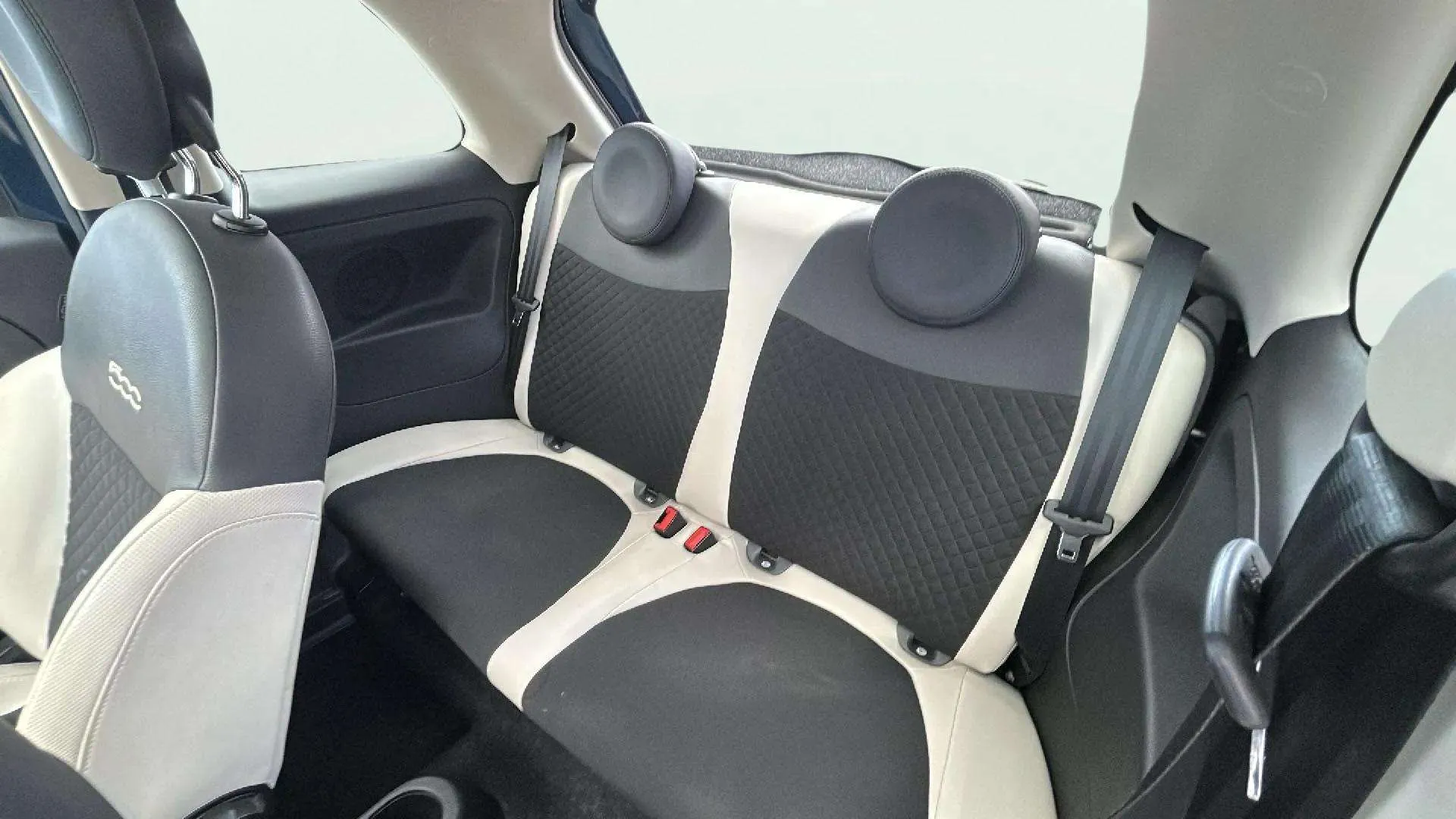 Fiat 500 Dolcevita 1.0 Hybrid - foto 27