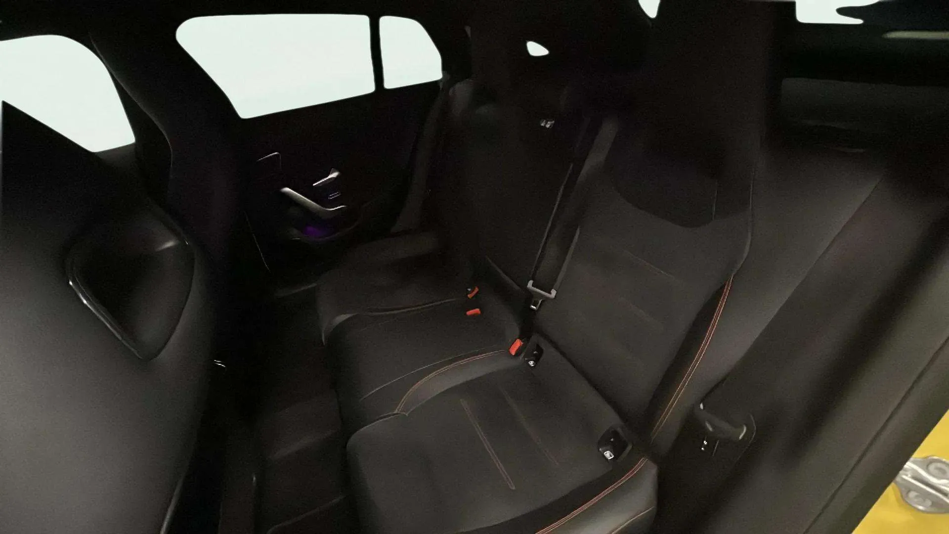 Mercedes-Benz CLA Mercedes-AMG 35 4MATIC+ Shooting Bra - foto 17